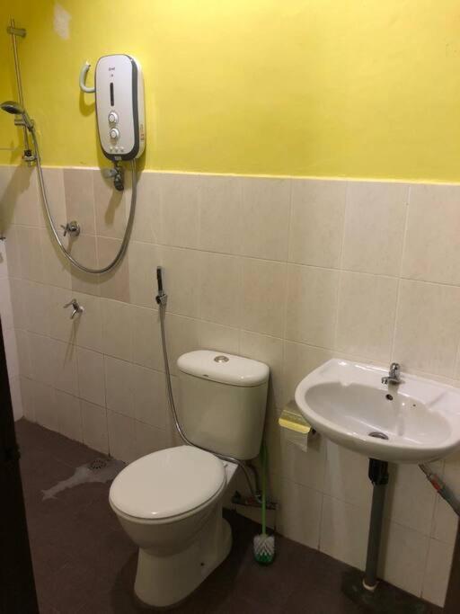 Ceria Homestay Putatan photo 6
