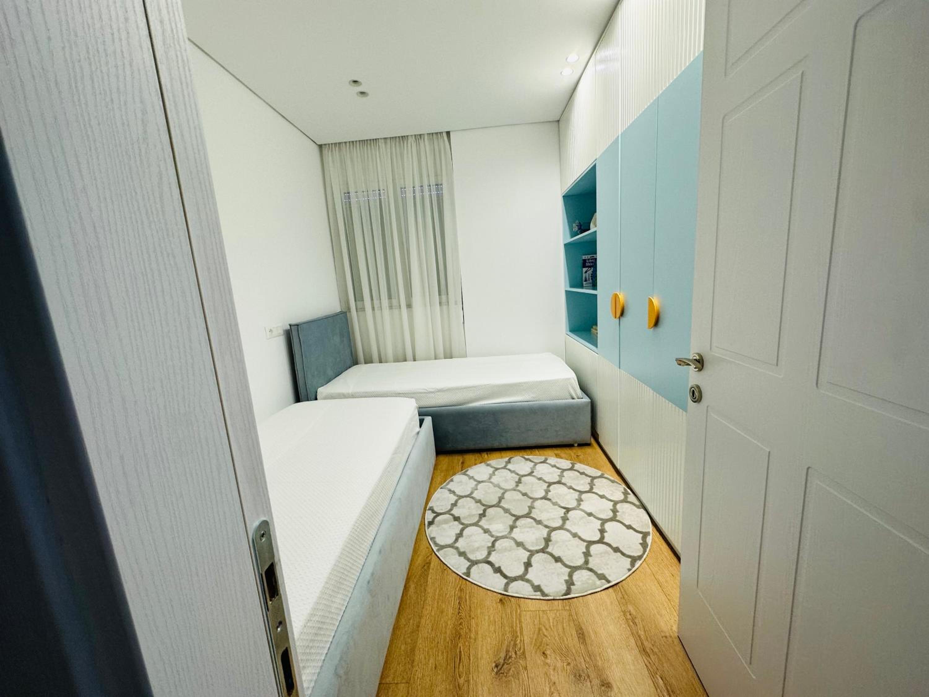 Madalin Seaside Apartment