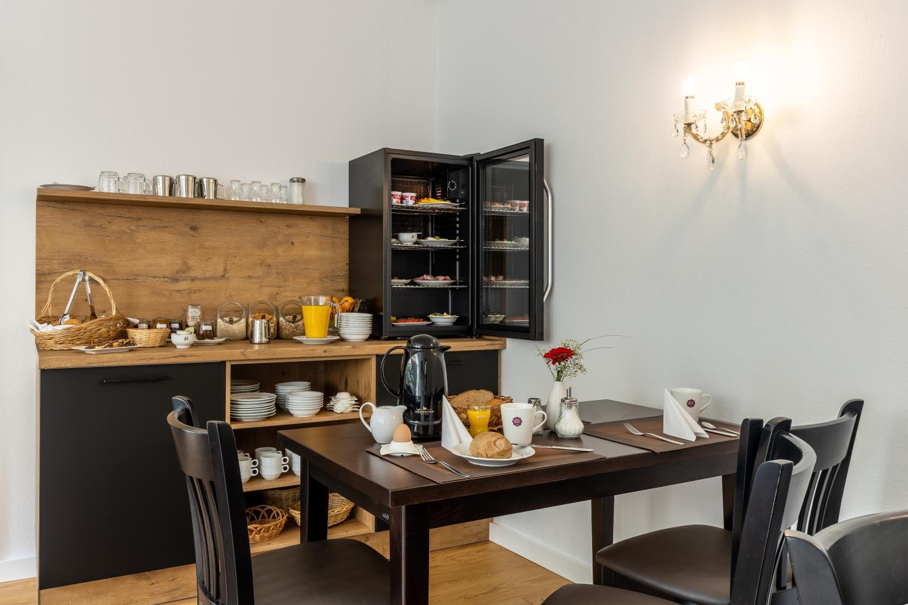 Hotel Annet garni - Property Image 13