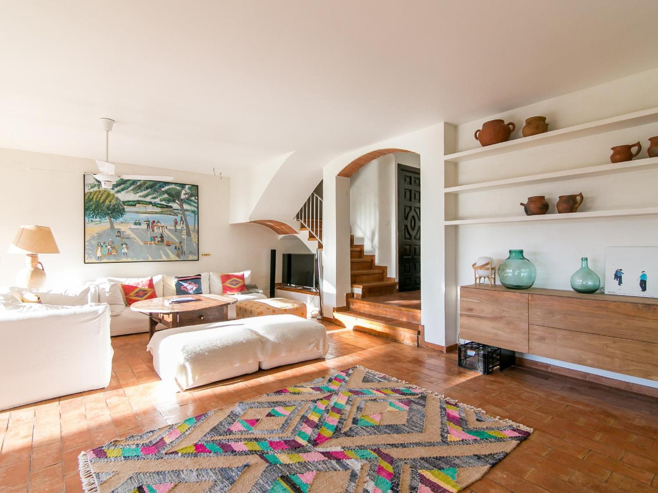 VILLA CANADELL - great garden, 5 min to beach view 4