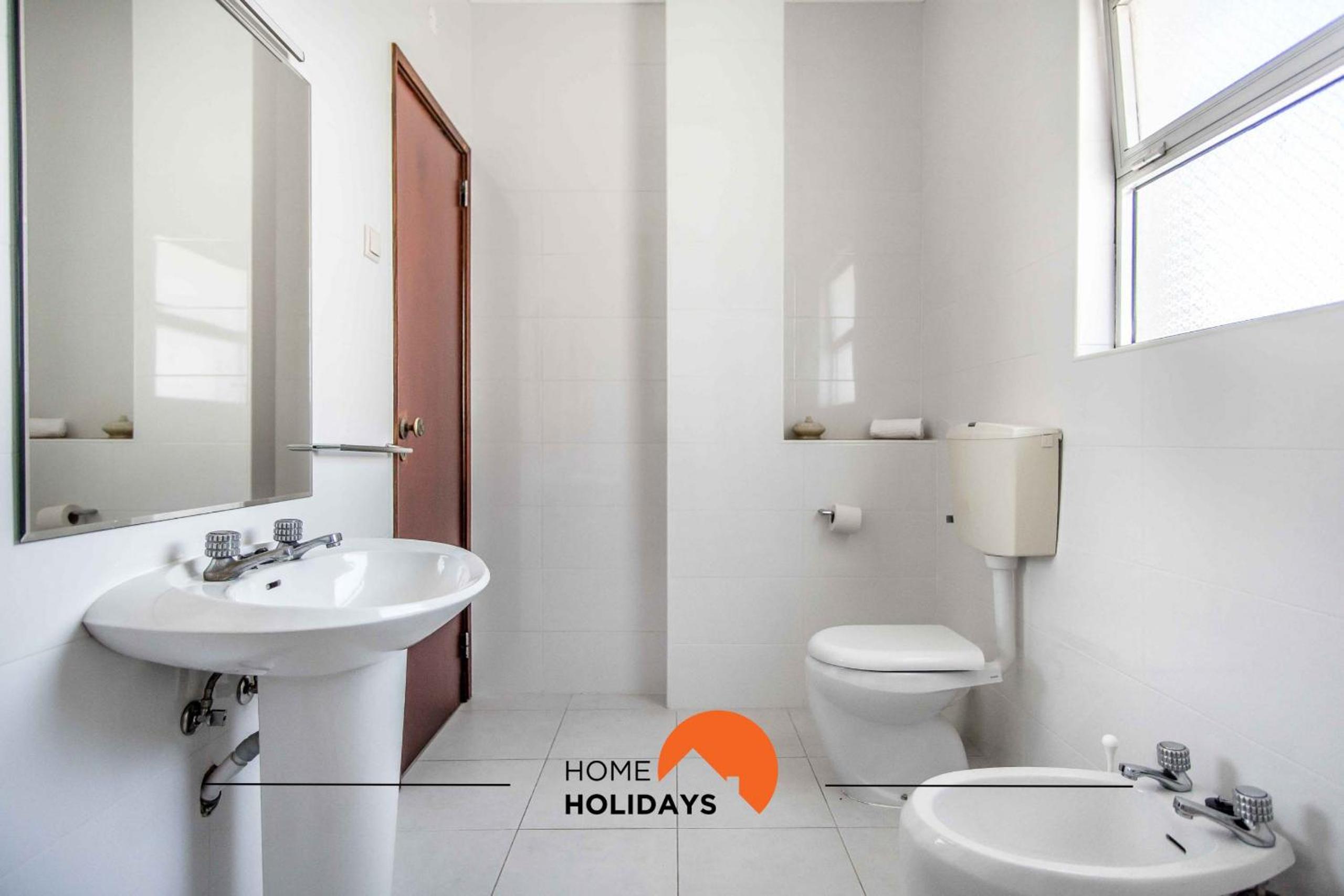 #116 Spacious with Private Pool and Garden, 900 mts Beach view 3