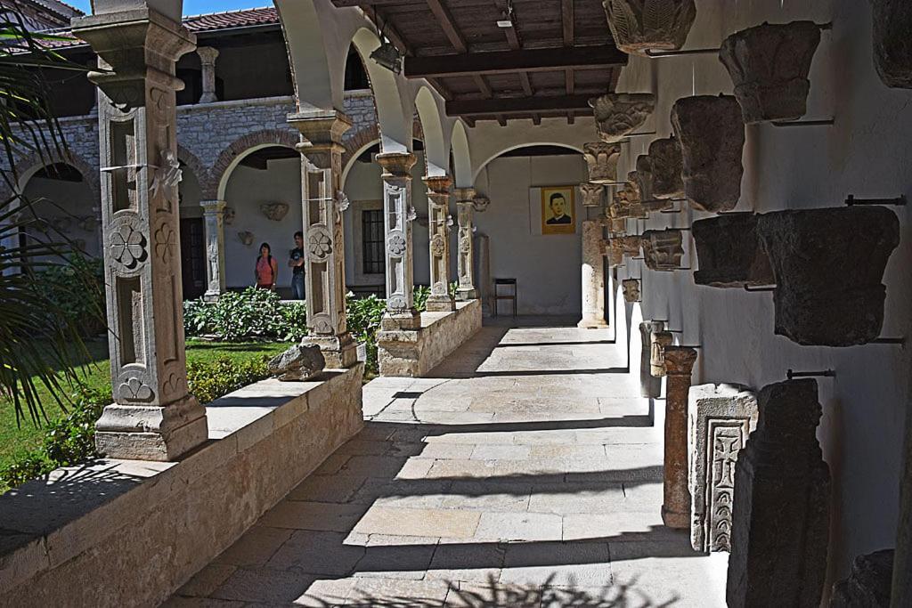 Photo 28