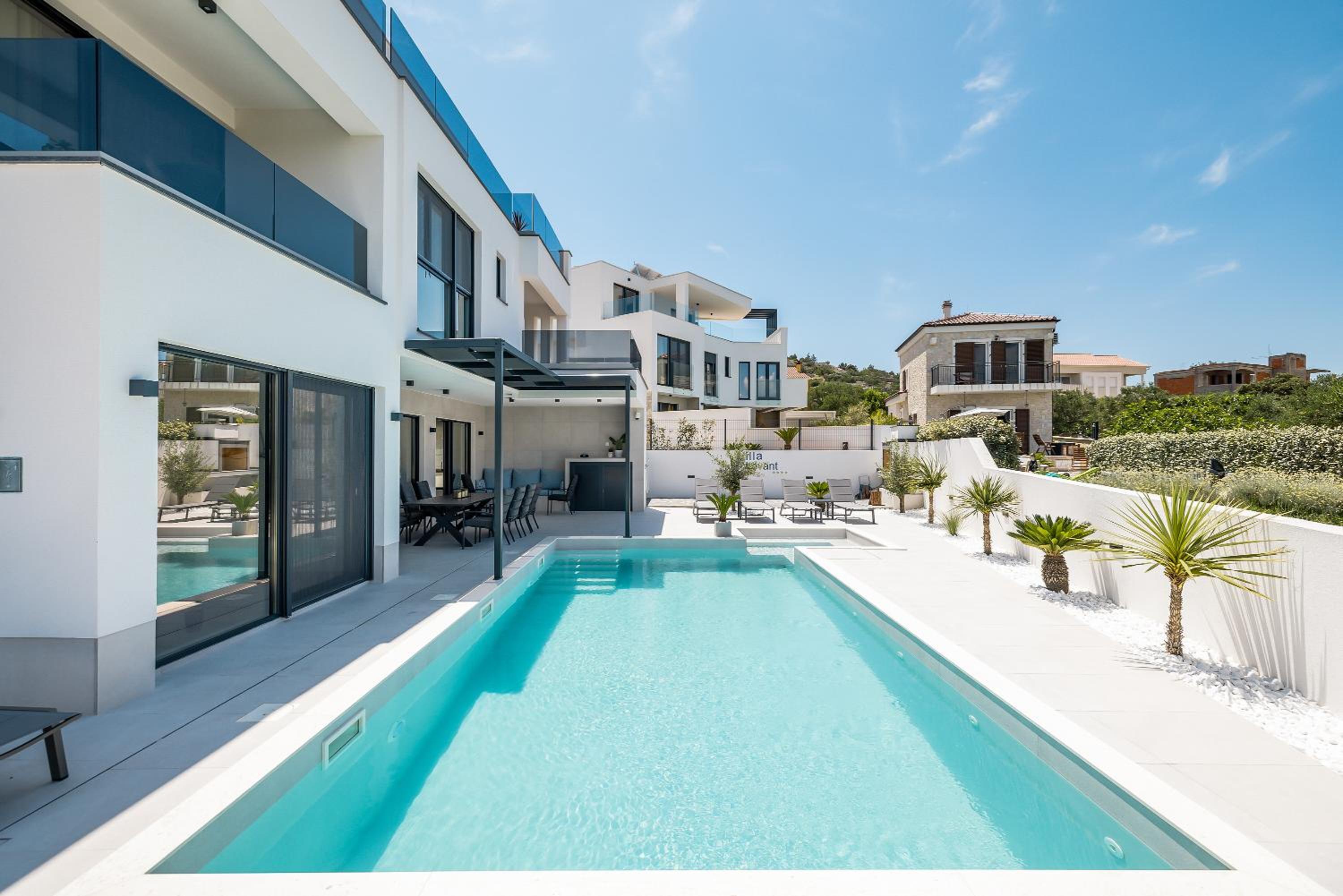 Villa Levant view 3