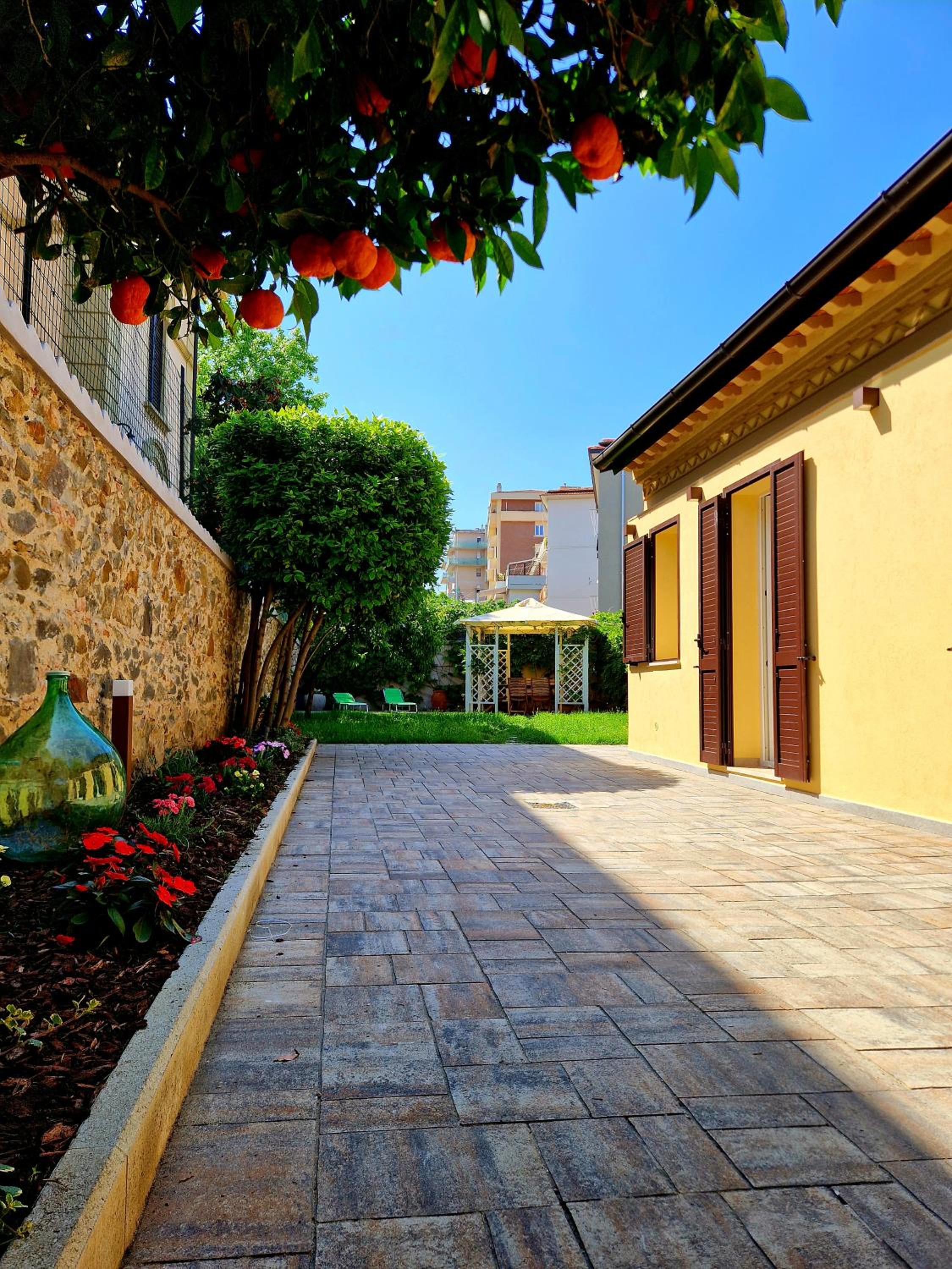 Serra di mare casa con giardino