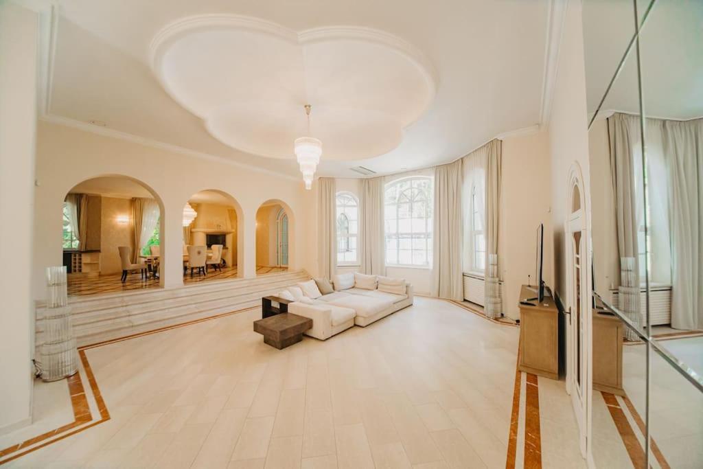 Beautiful house in Jurmala near the sea