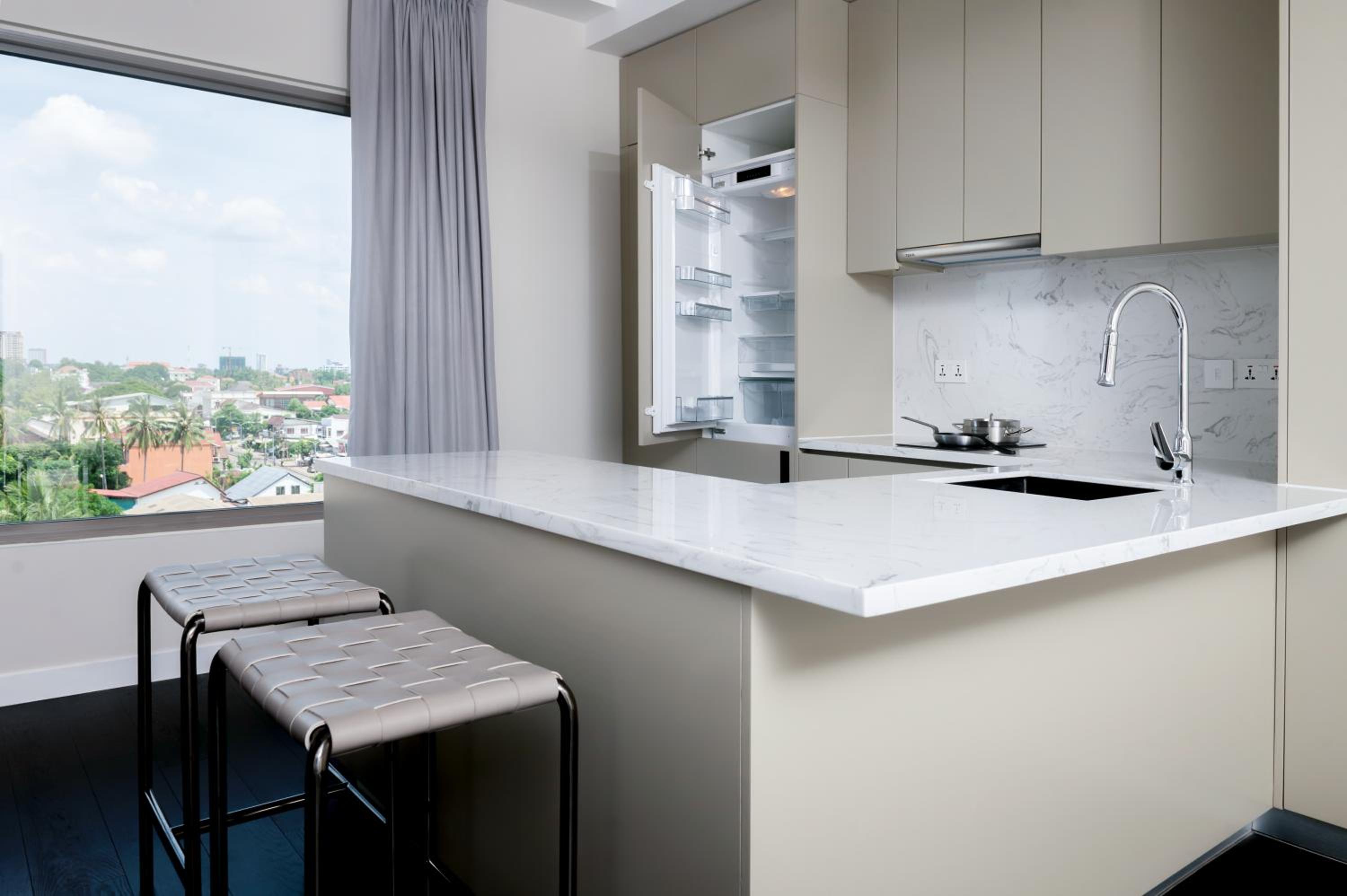 Riverfront Apartments Vientiane