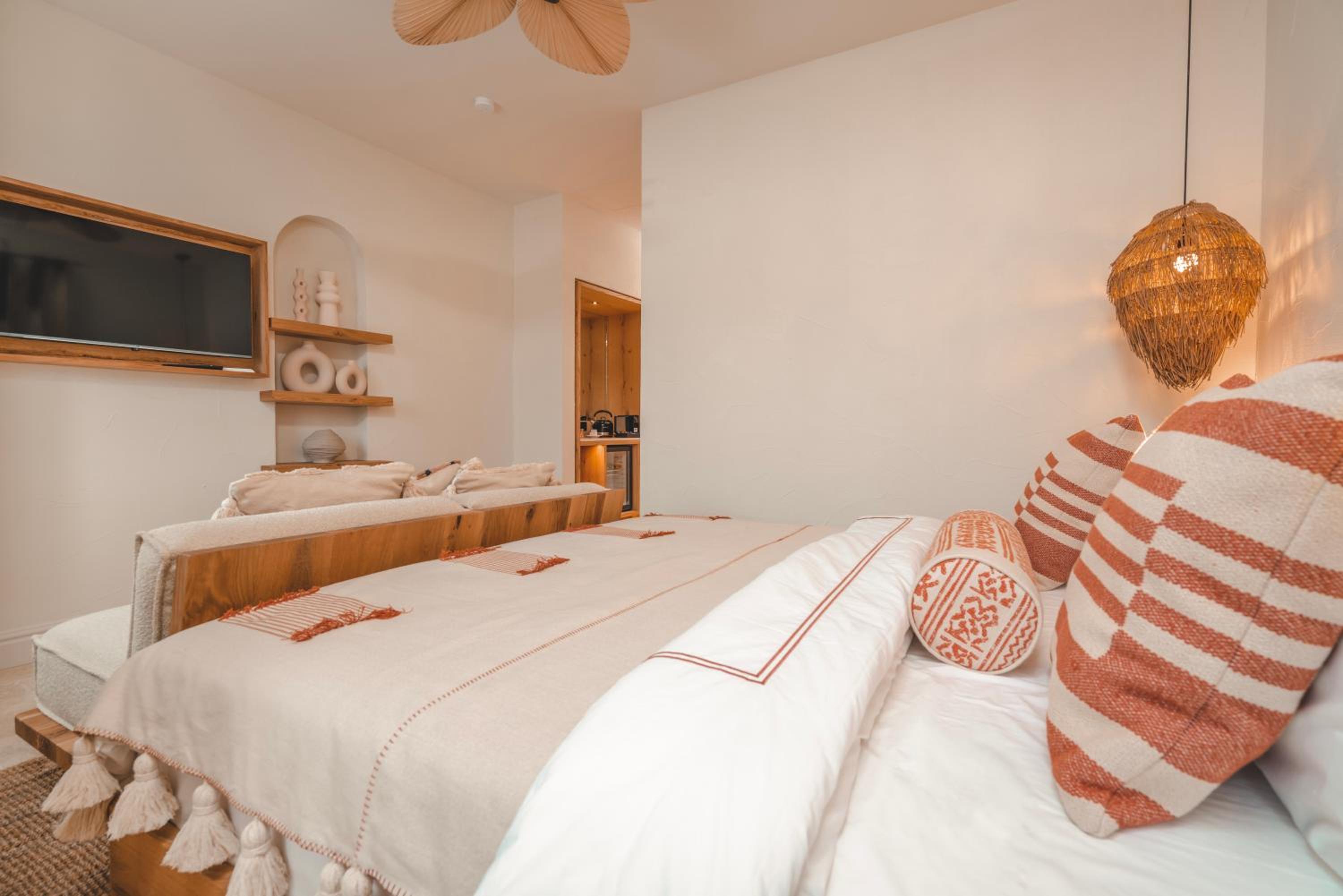 6 ROOMS BY AZUMARE - Image 20