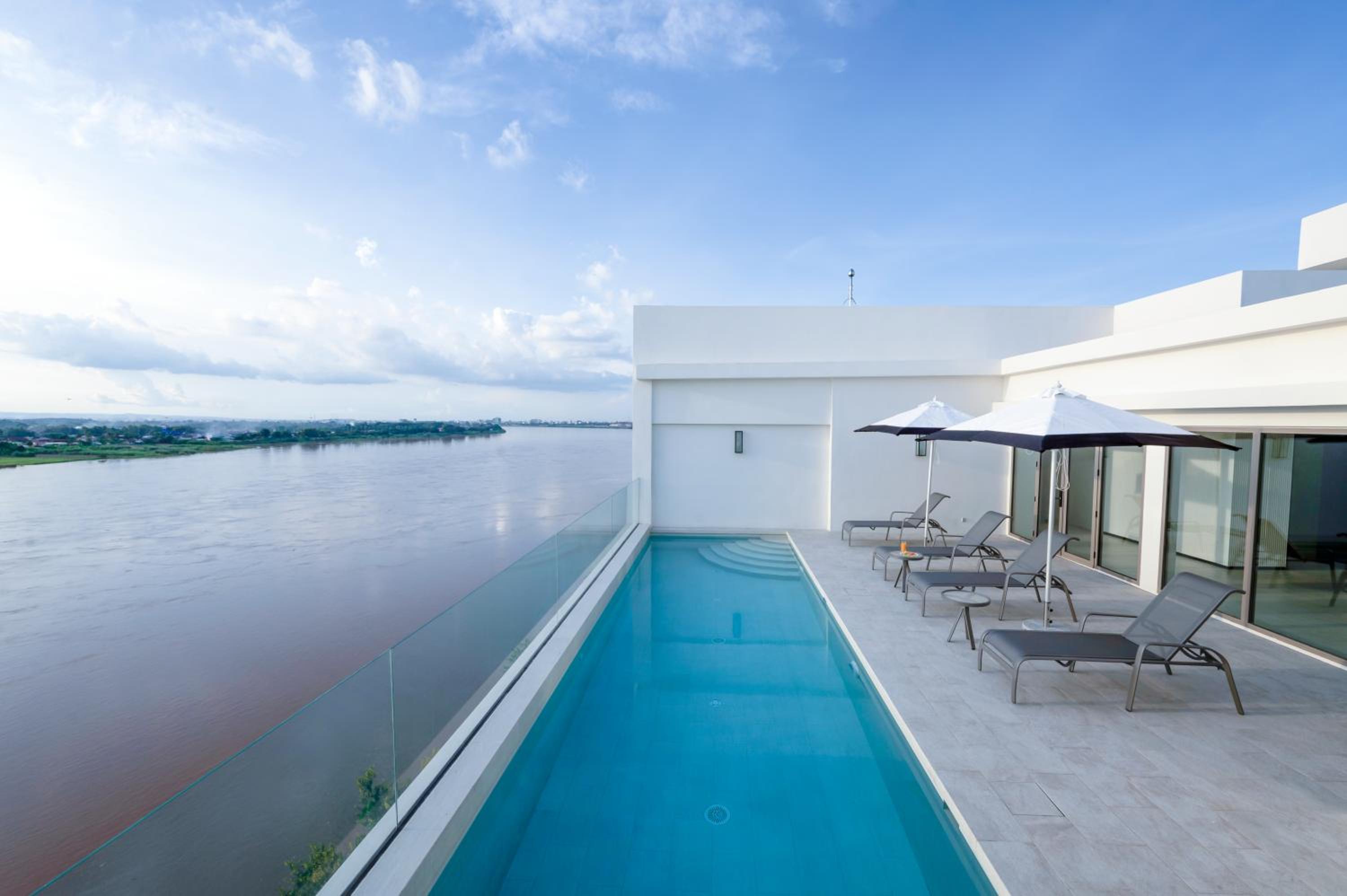 Riverfront Apartments Vientiane