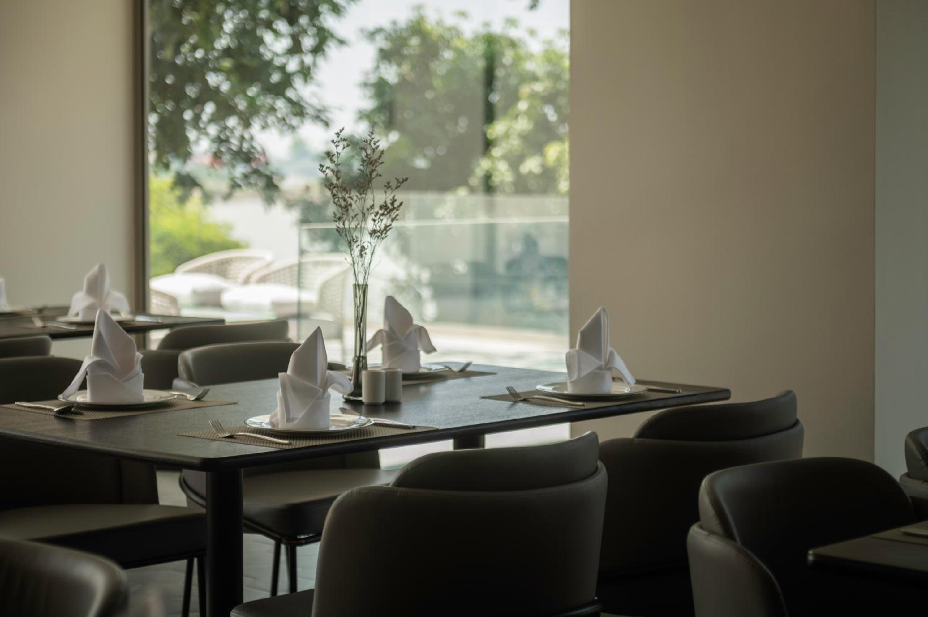 Riverfront Apartments Vientiane