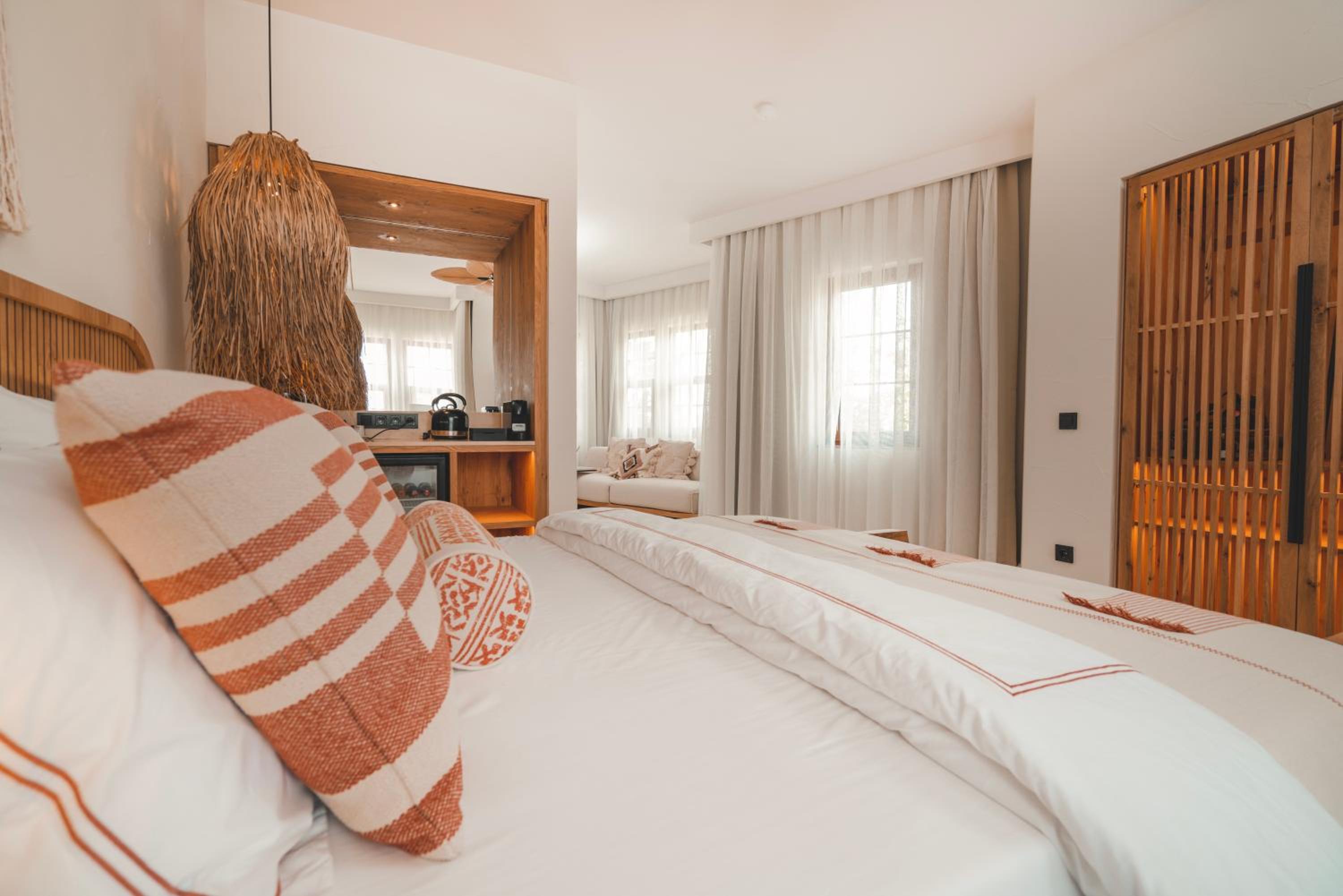 Side Vacations - 6 ROOMS BY AZUMARE - Property Image 5