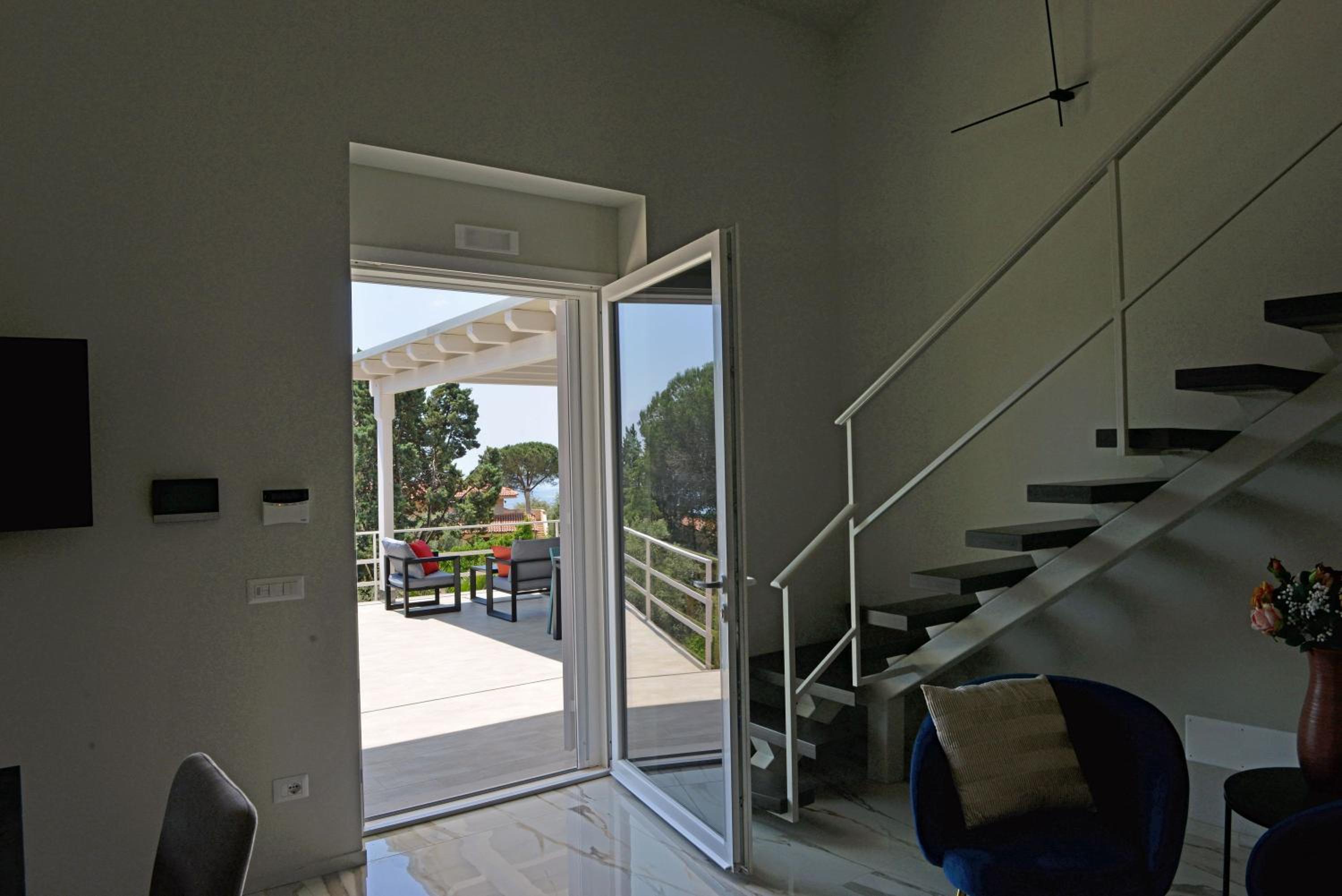 Villa Pica by PosarelliVillas