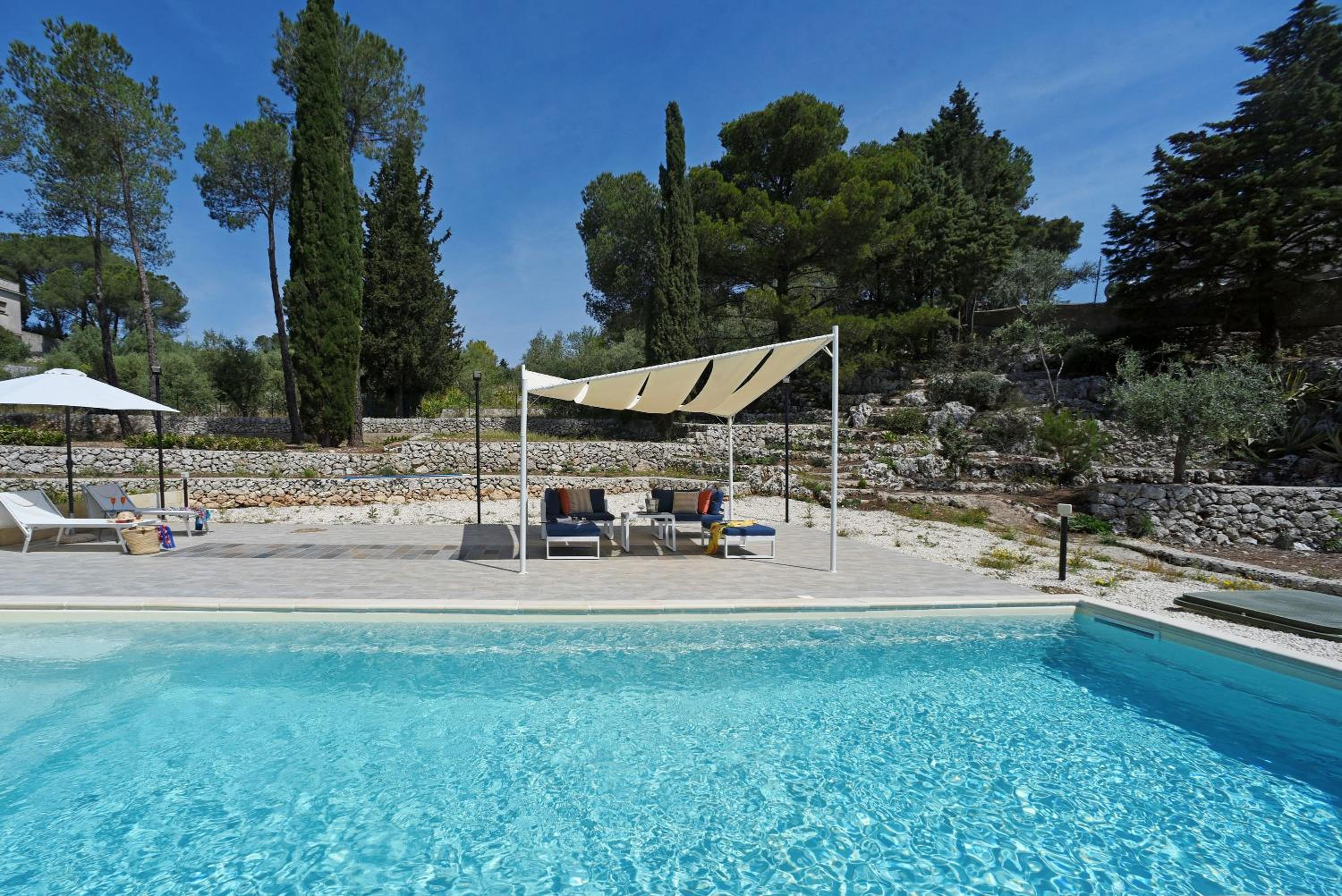 Villa Pica by PosarelliVillas