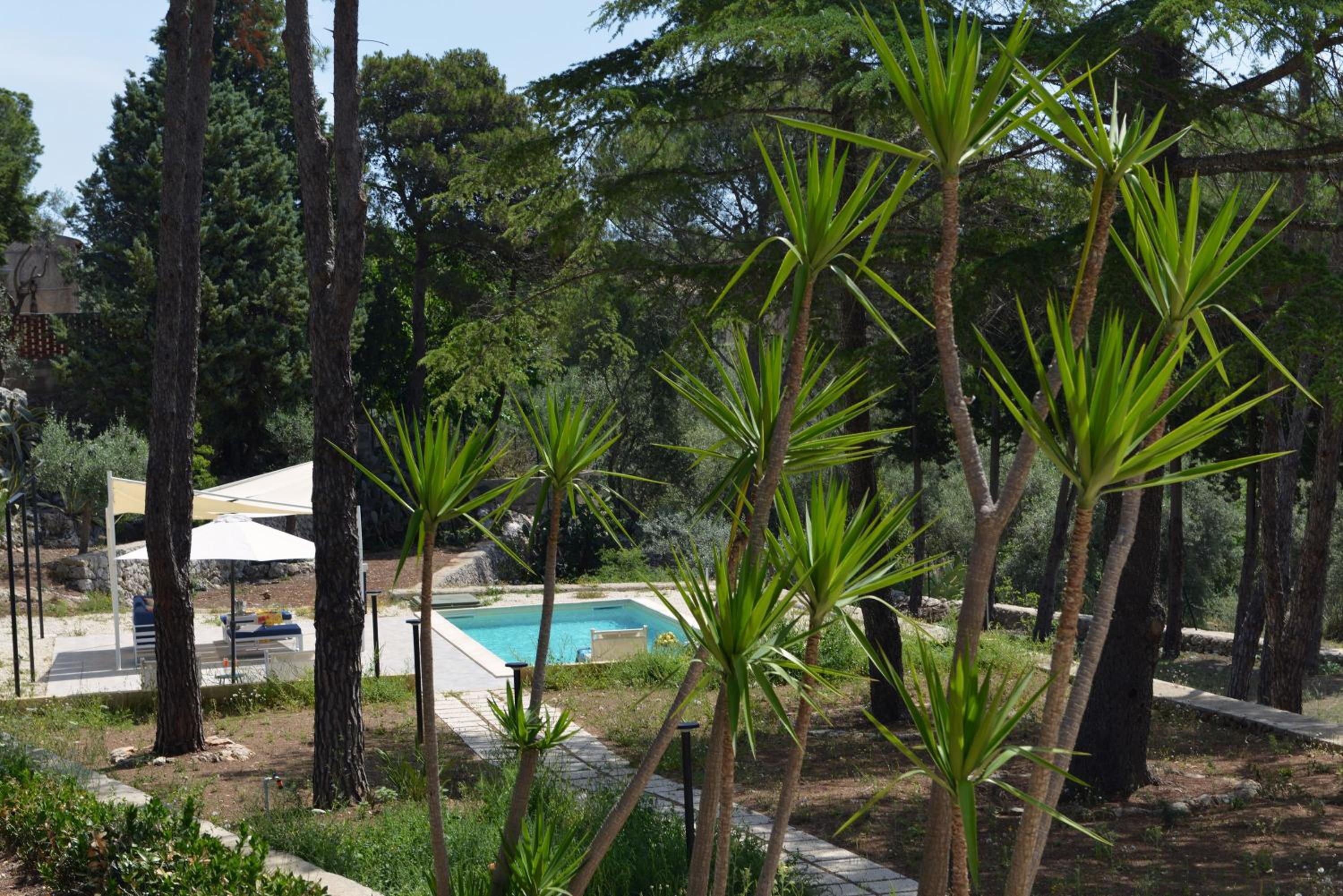 Villa Pica by PosarelliVillas