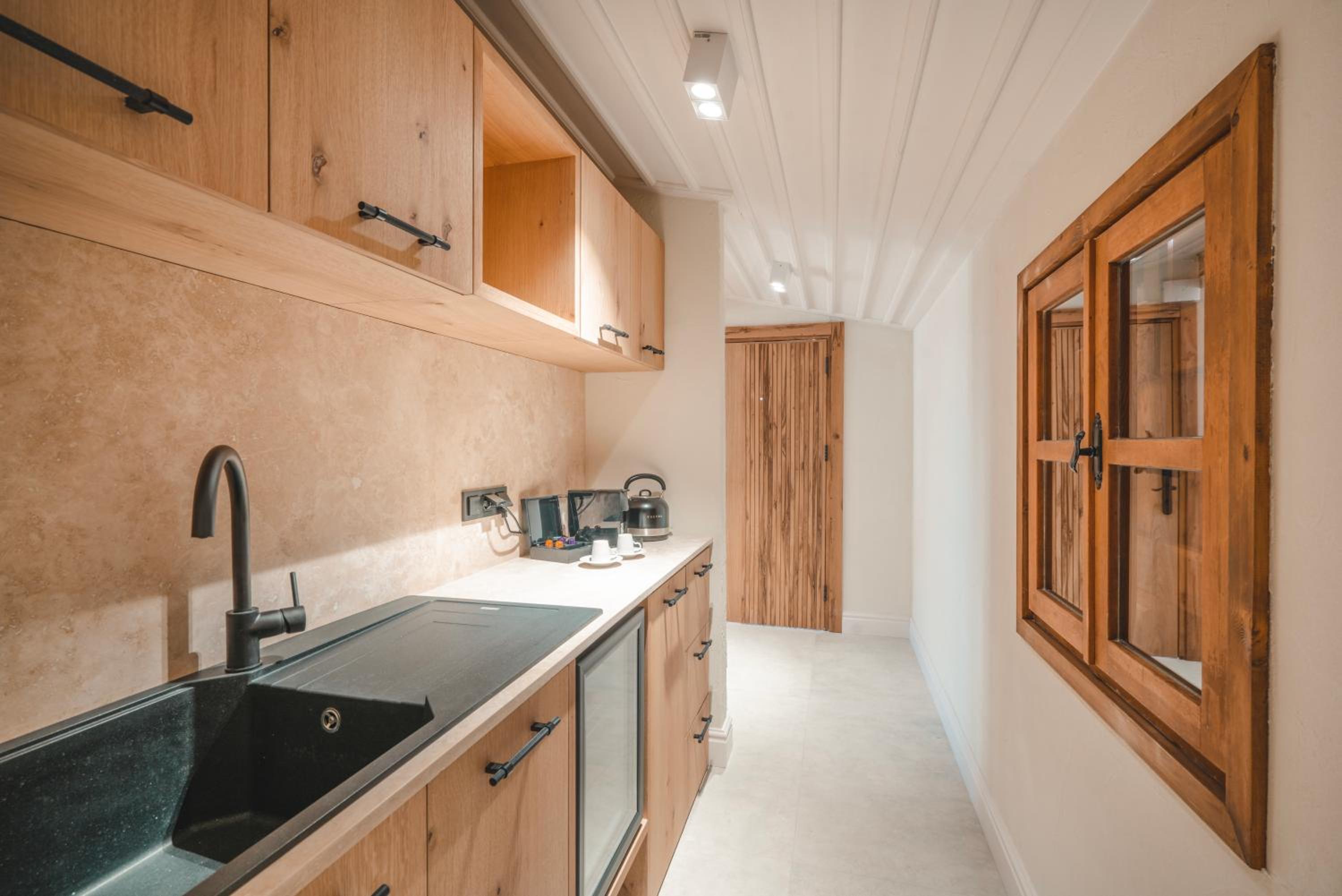 Side Vacations - 6 ROOMS BY AZUMARE - Property Image 11