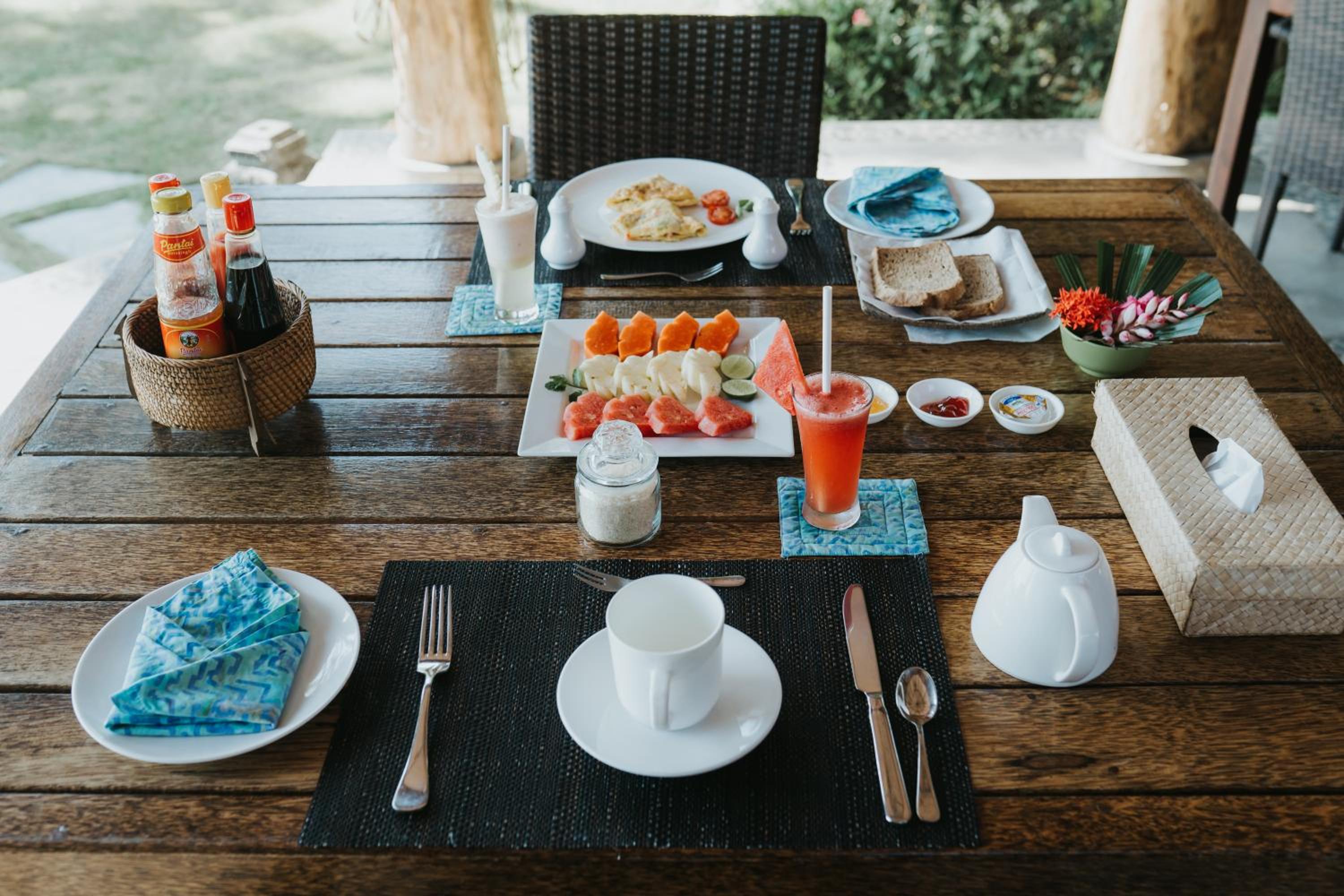 ALOKA BAHARI Villas