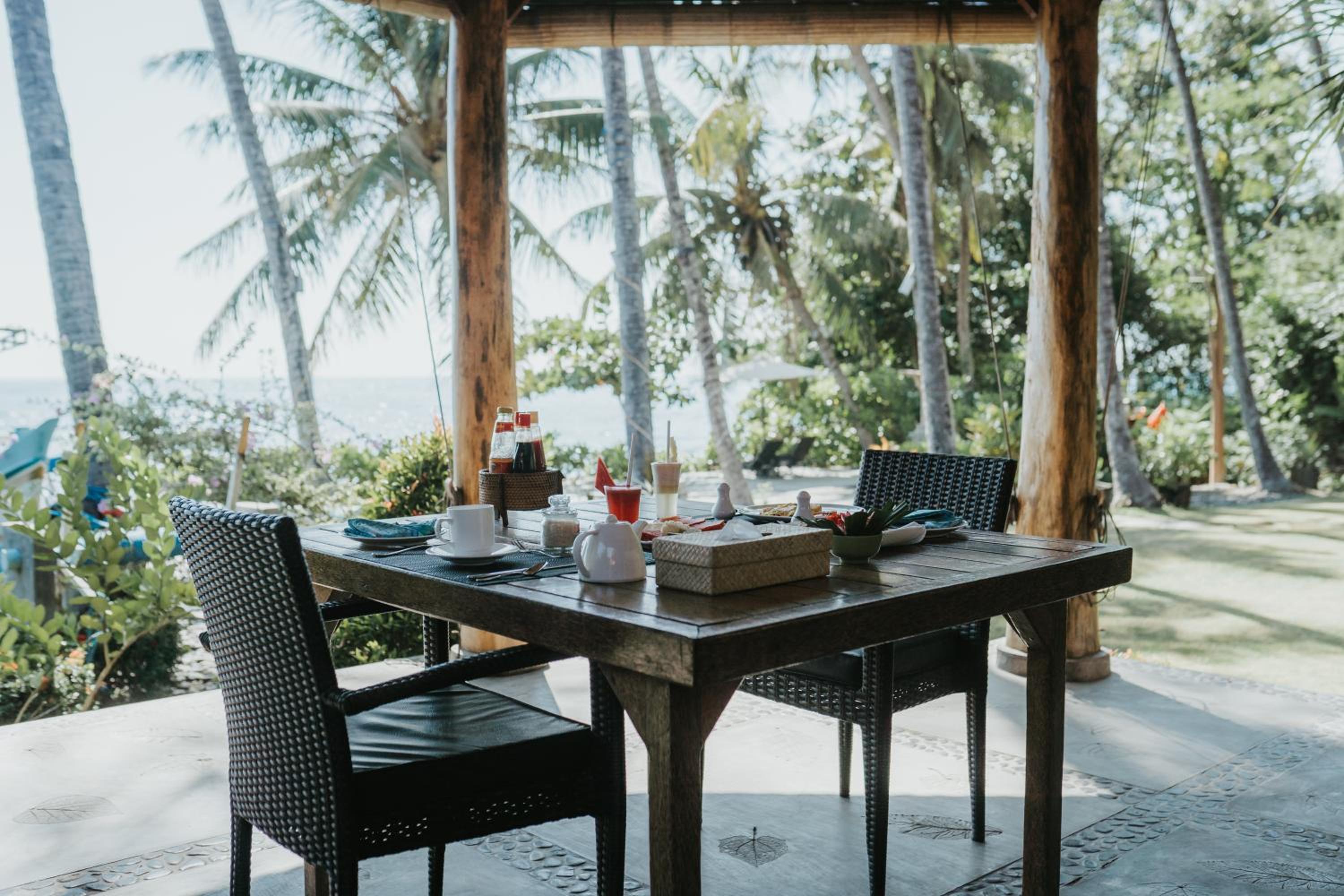 ALOKA BAHARI Villas