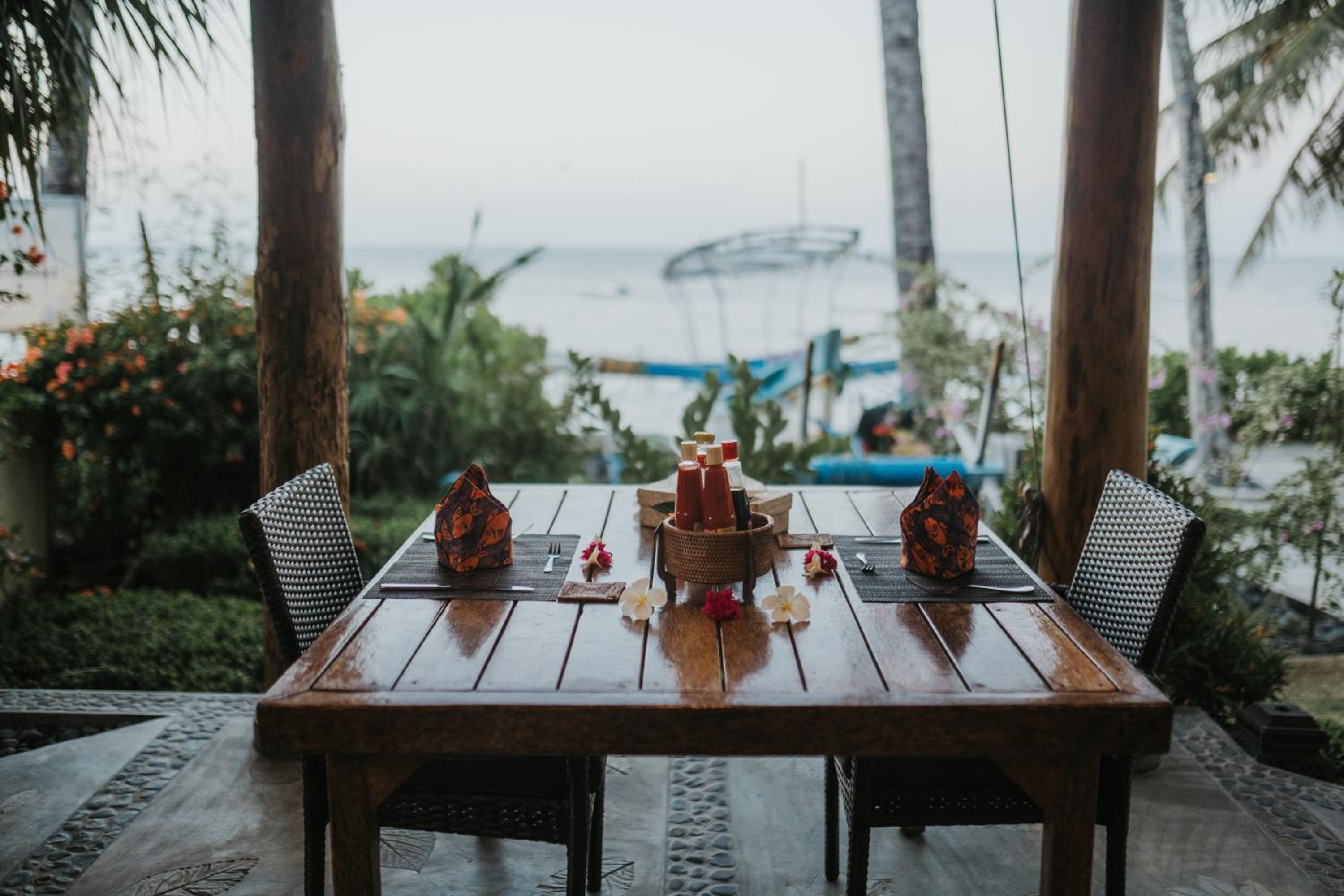 ALOKA BAHARI Villas