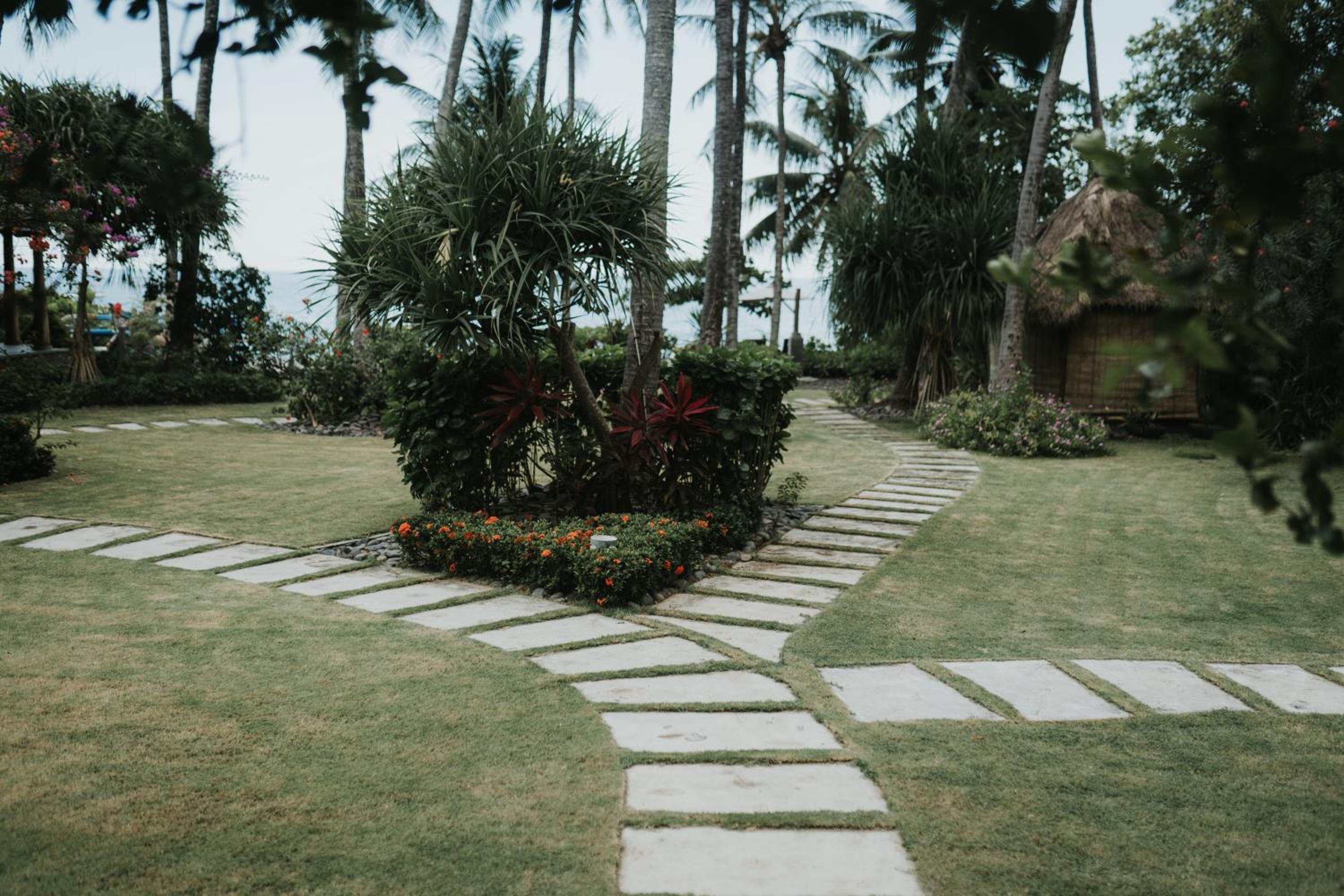 ALOKA BAHARI Villas