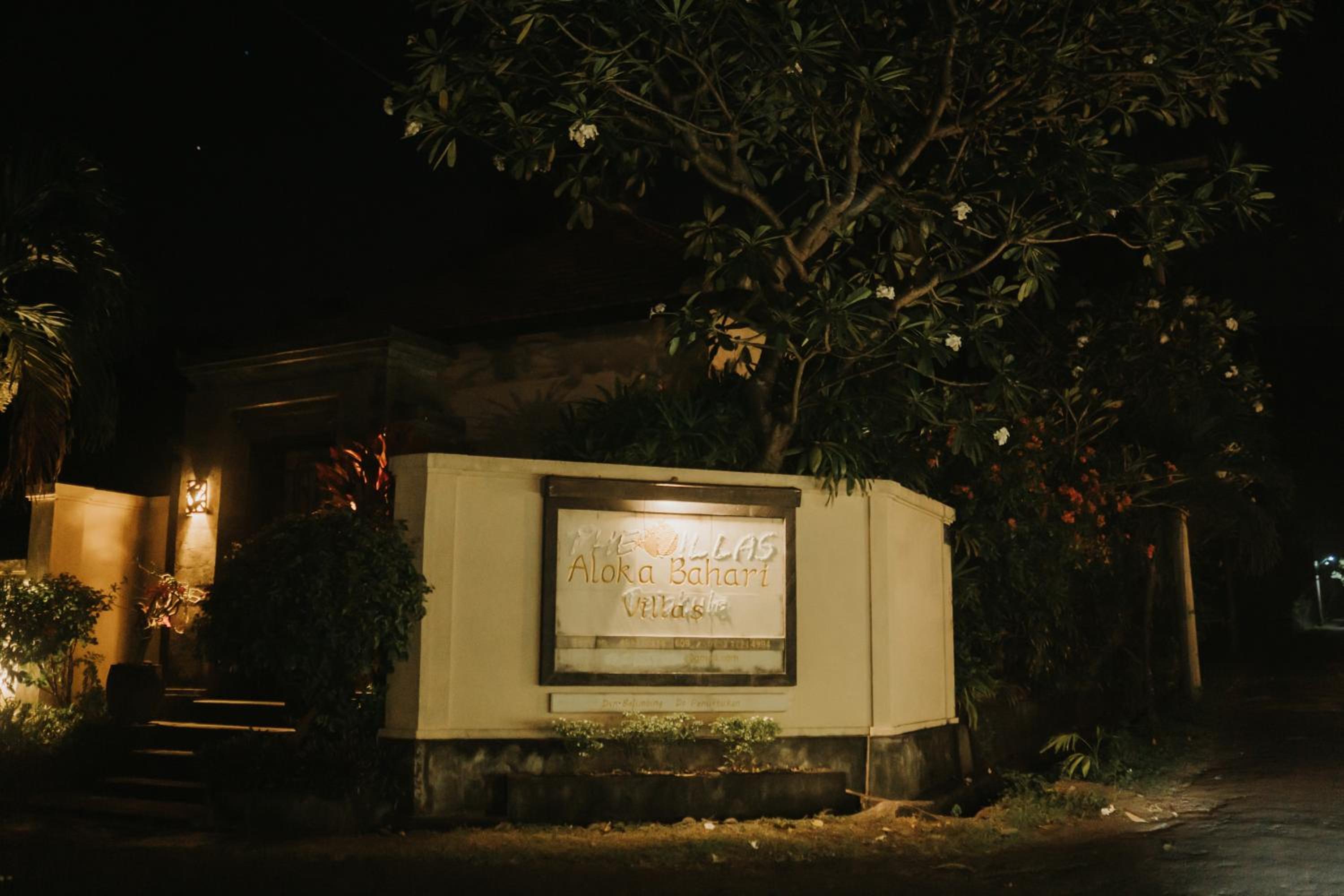 ALOKA BAHARI Villas