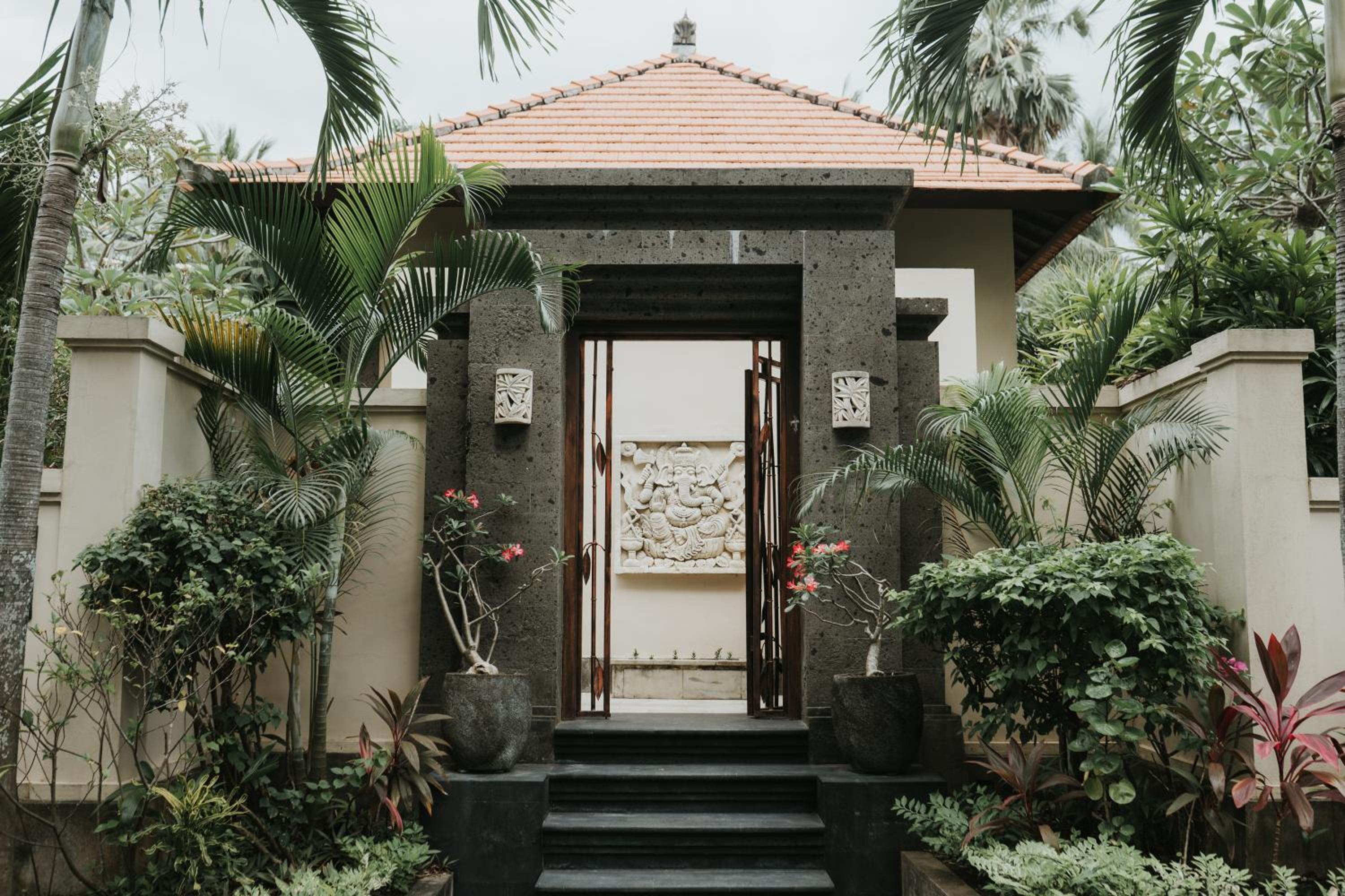 ALOKA BAHARI Villas