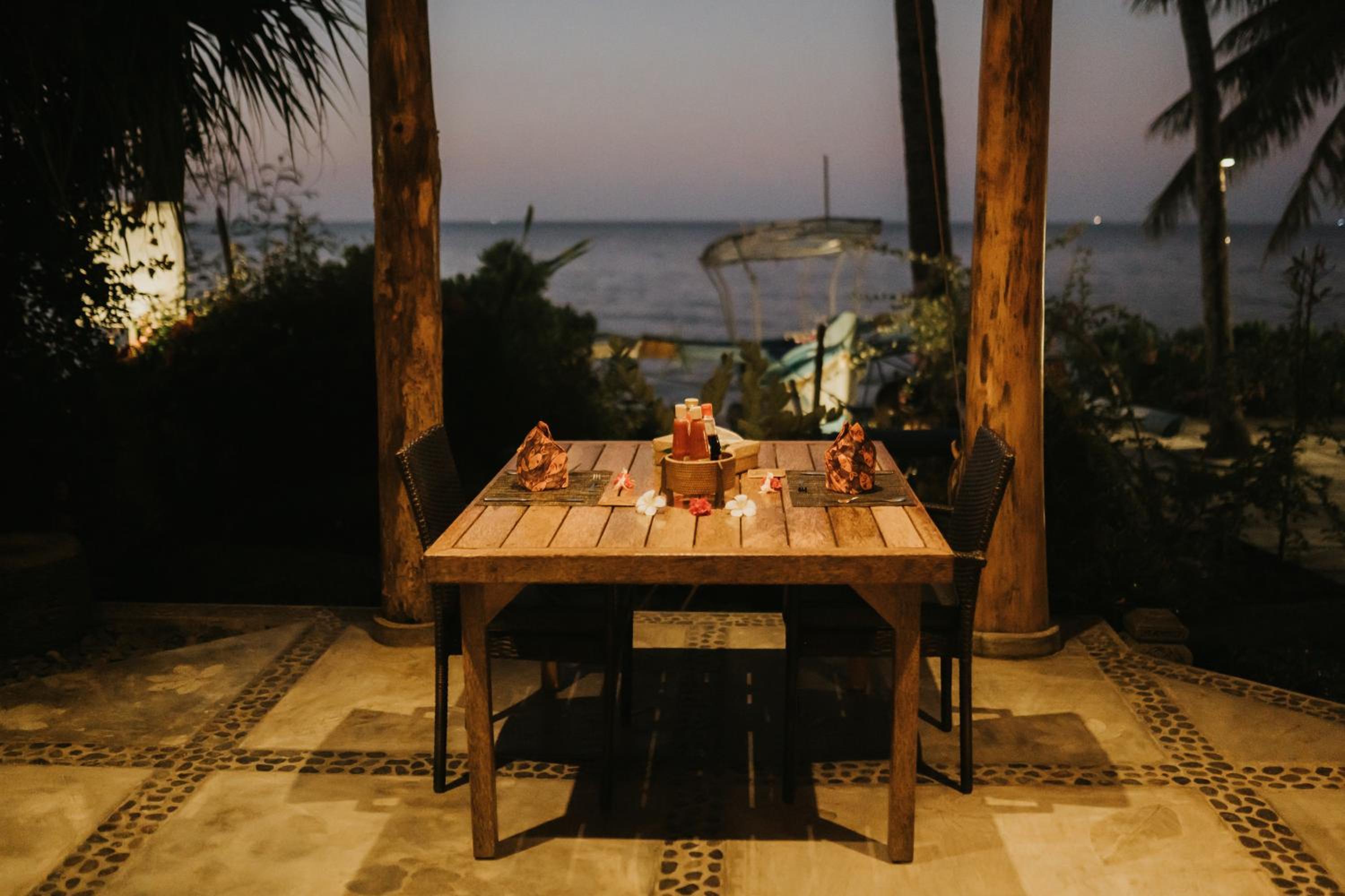 ALOKA BAHARI Villas