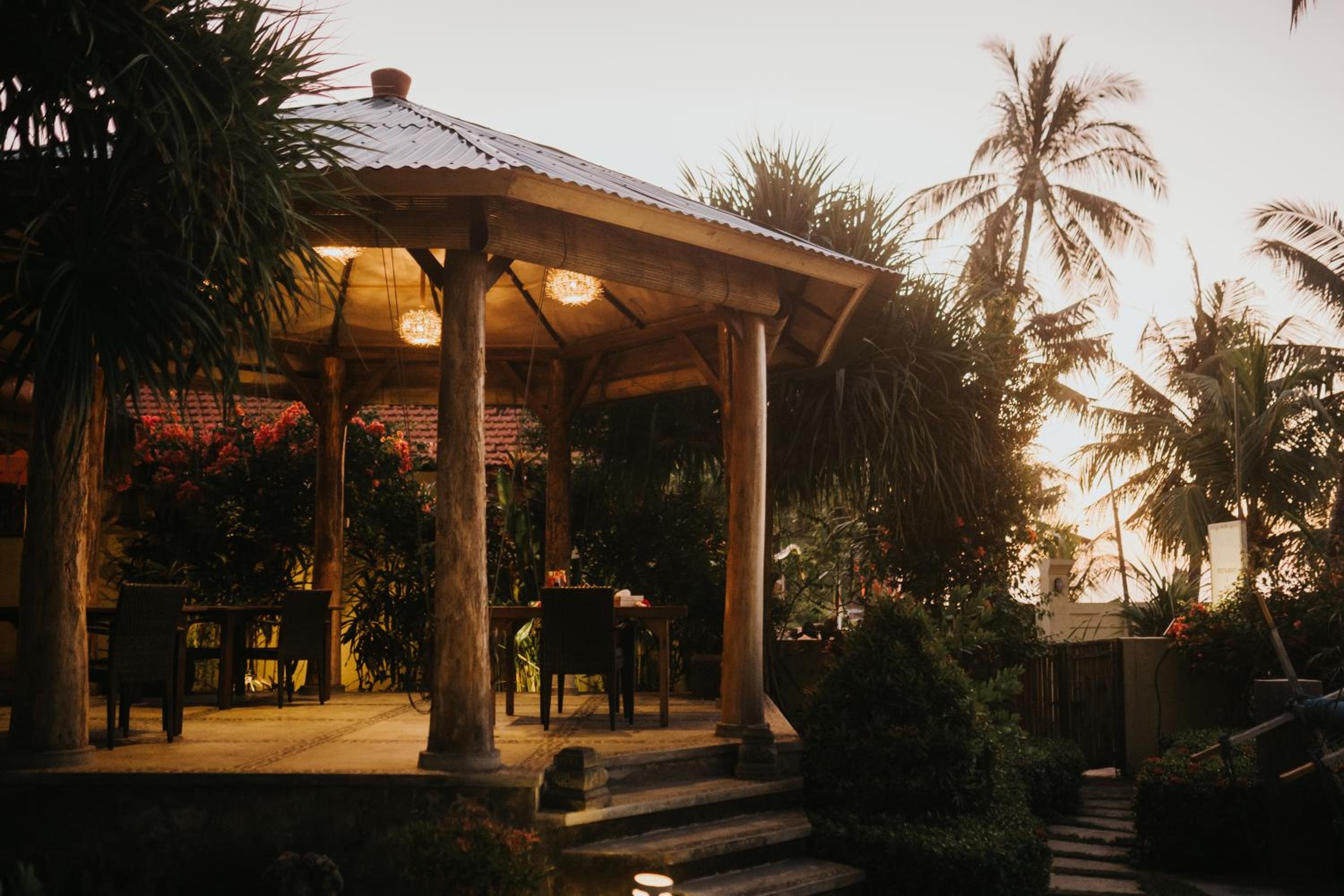 ALOKA BAHARI Villas