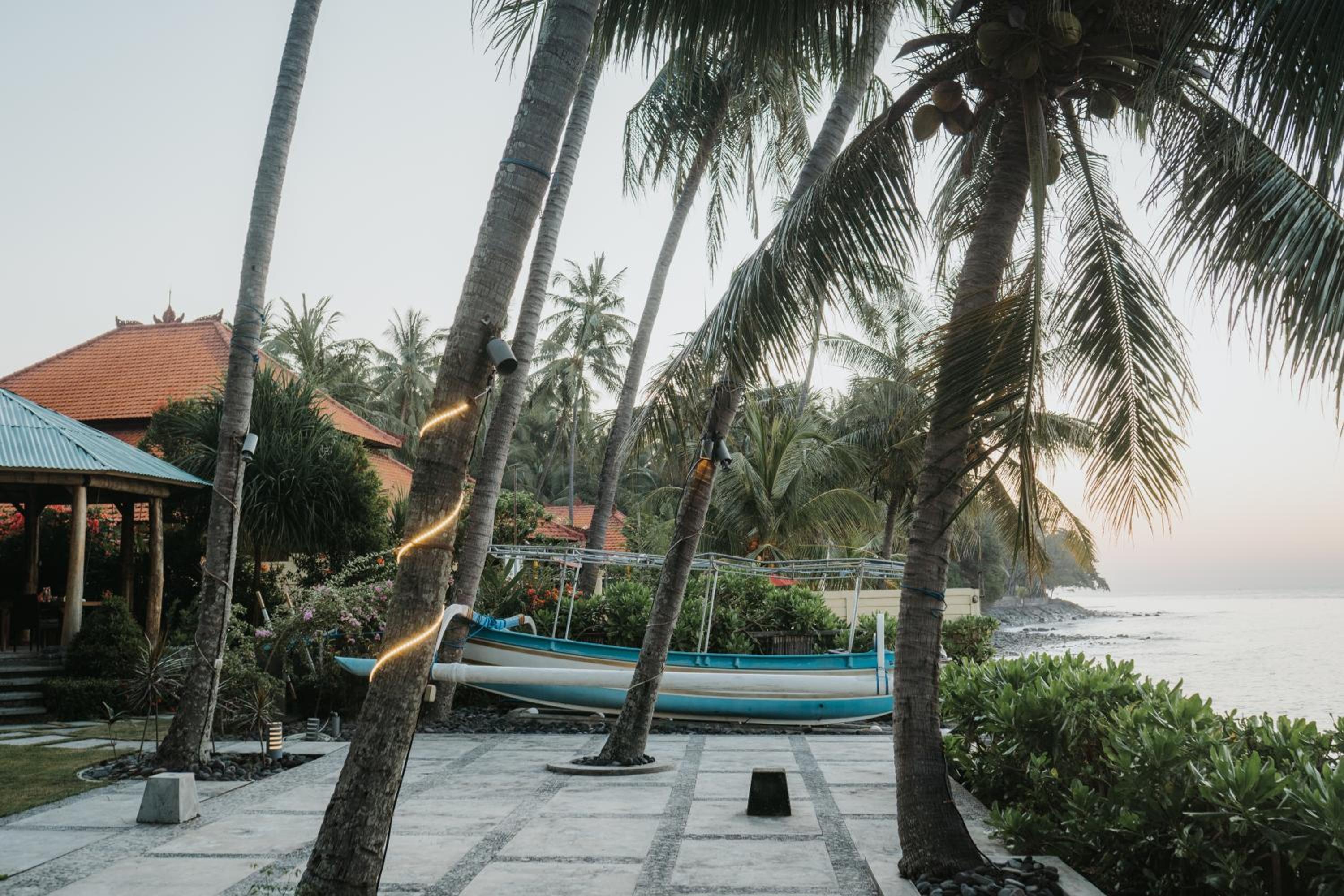 ALOKA BAHARI Villas