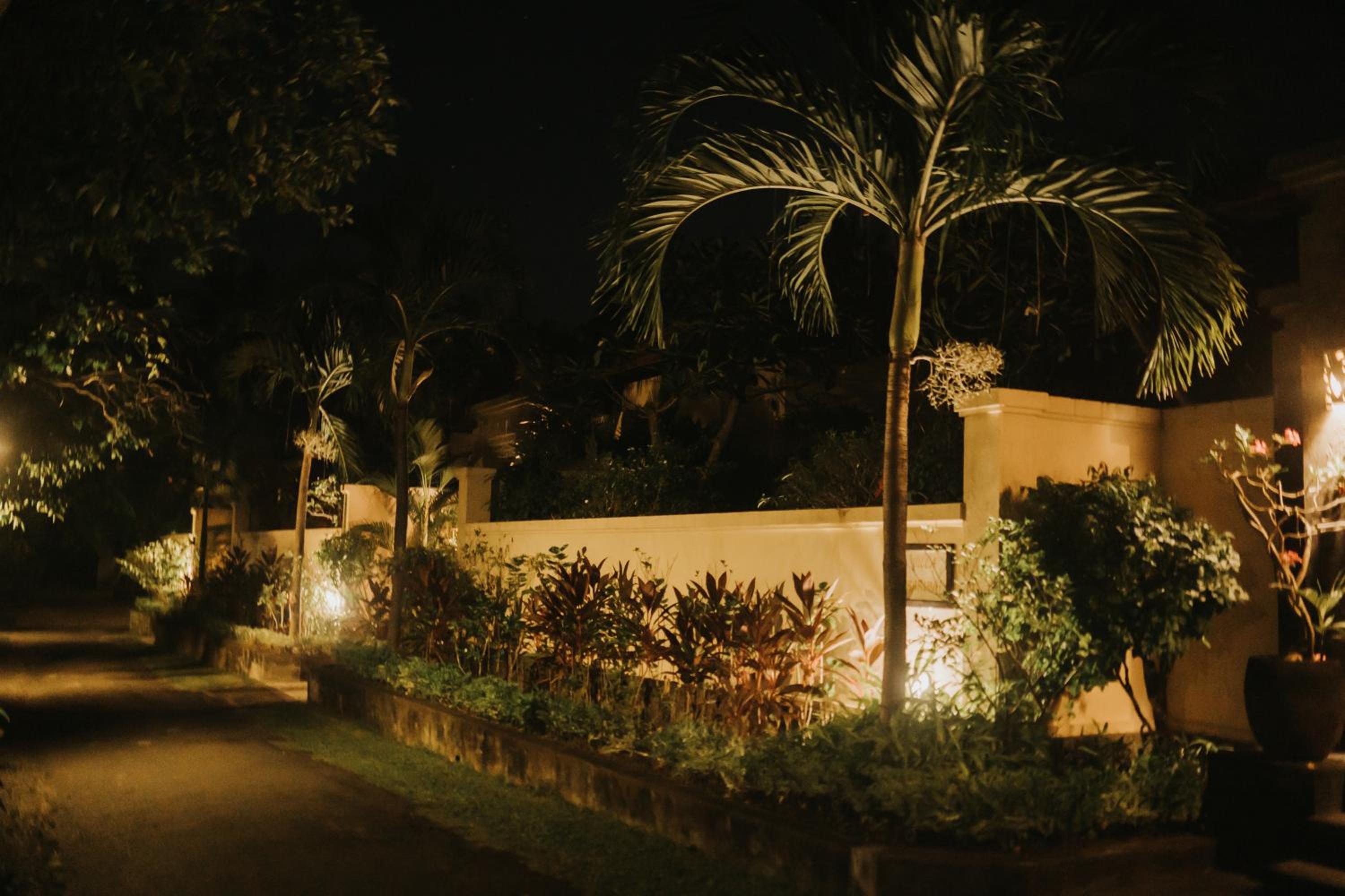 ALOKA BAHARI Villas