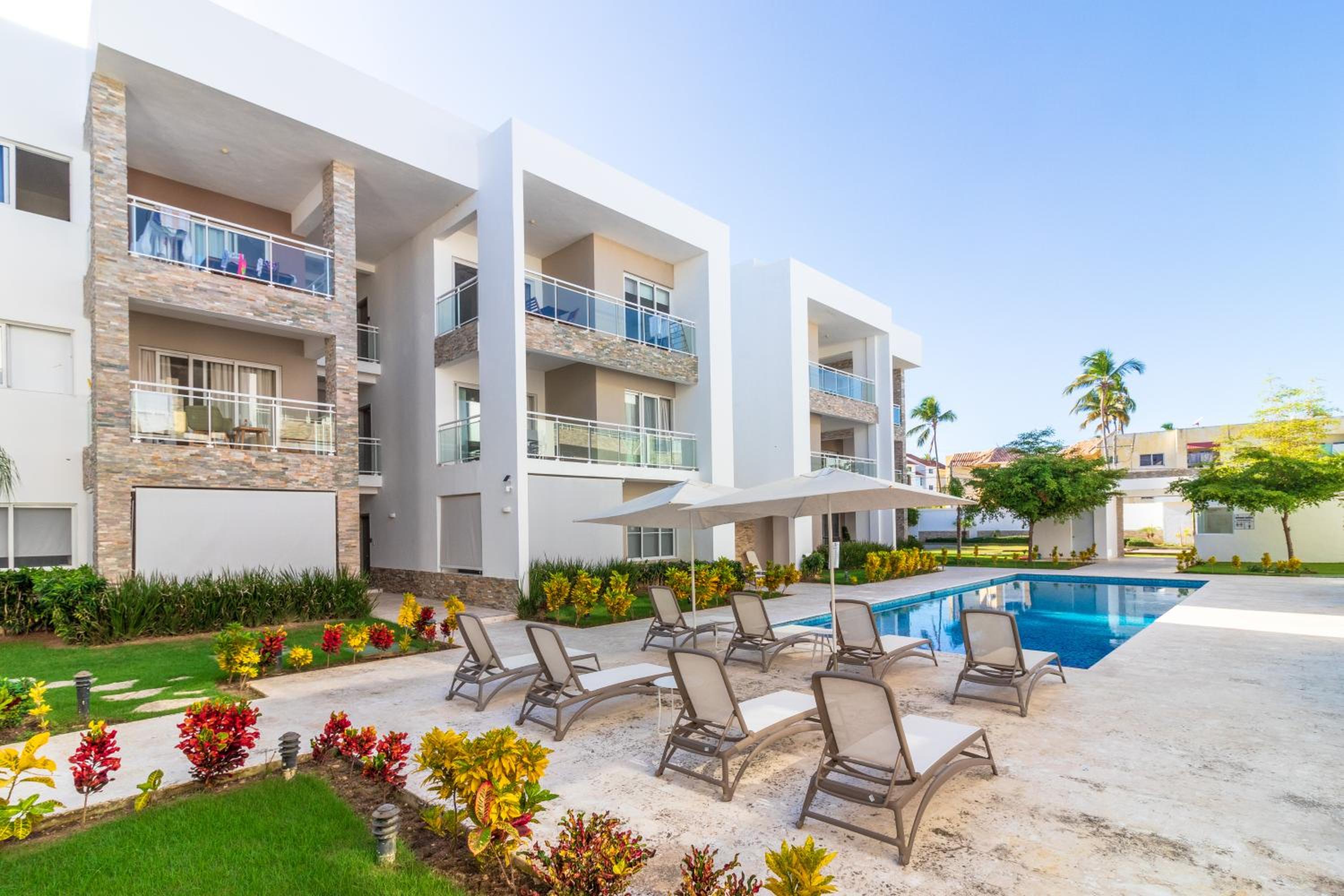 Contemporary 2BR Apartment in Paseo Del Mar Bavaro view 4