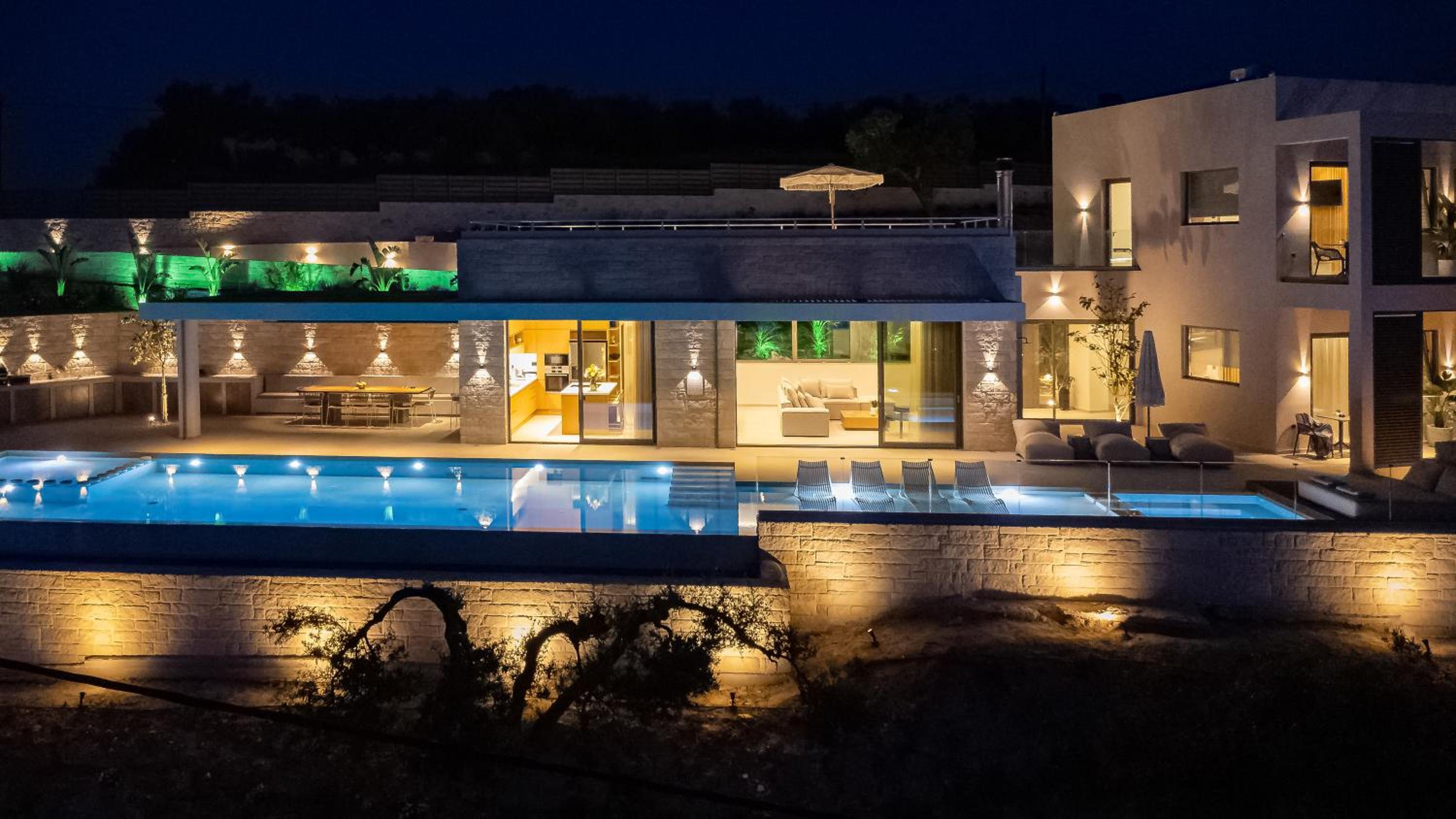 Villa Reale - Wellness & Refined Living by etouri view 3