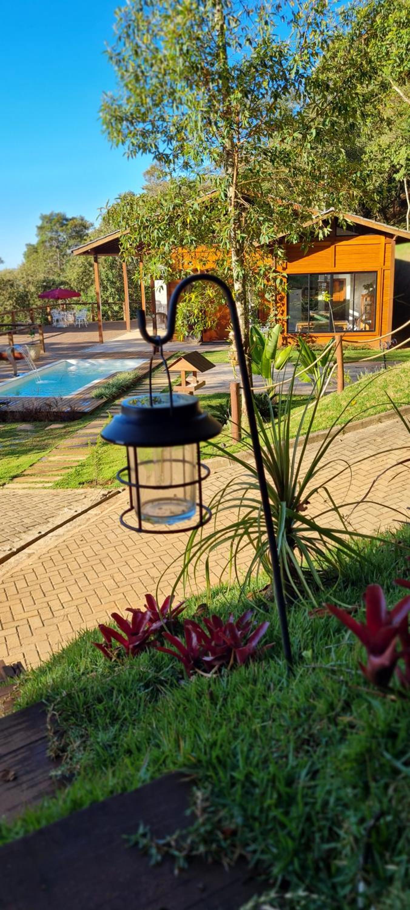 Linda Casa de Campo com Piscina na Rota dos Ipês