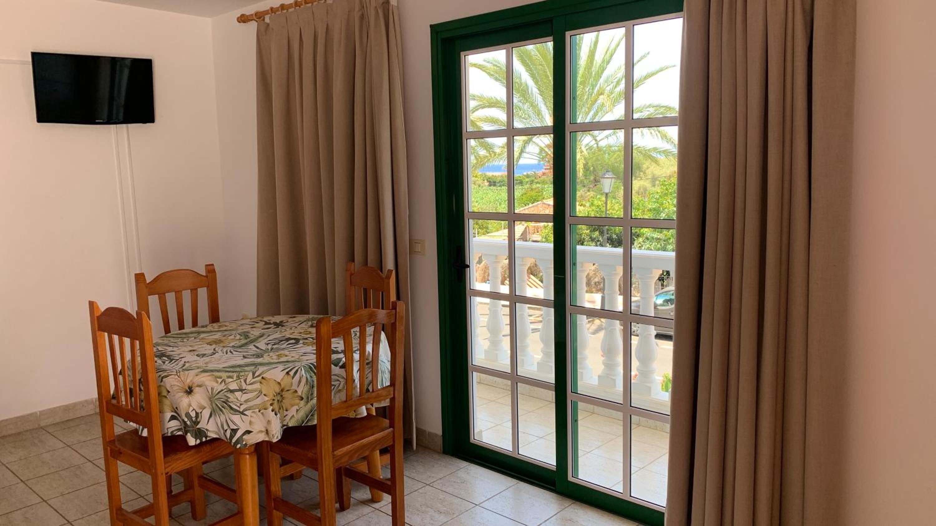 Apartamentos Villa Aurora