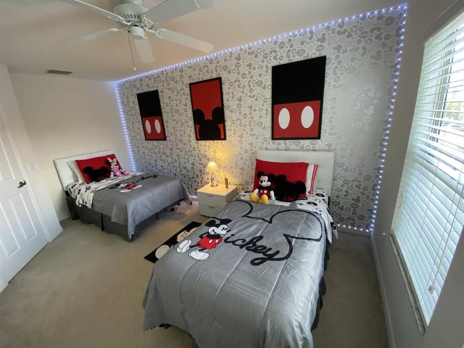 Enchanted Orlando Townhome 15 min to Disney - ENC01