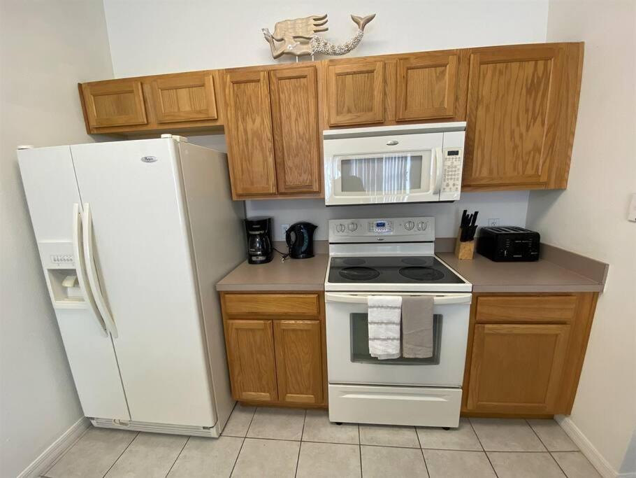 Enchanted Orlando Townhome 15 min to Disney - ENC01