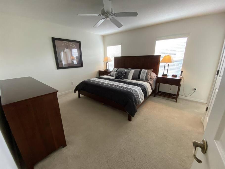 Enchanted Orlando Townhome 15 min to Disney - ENC01