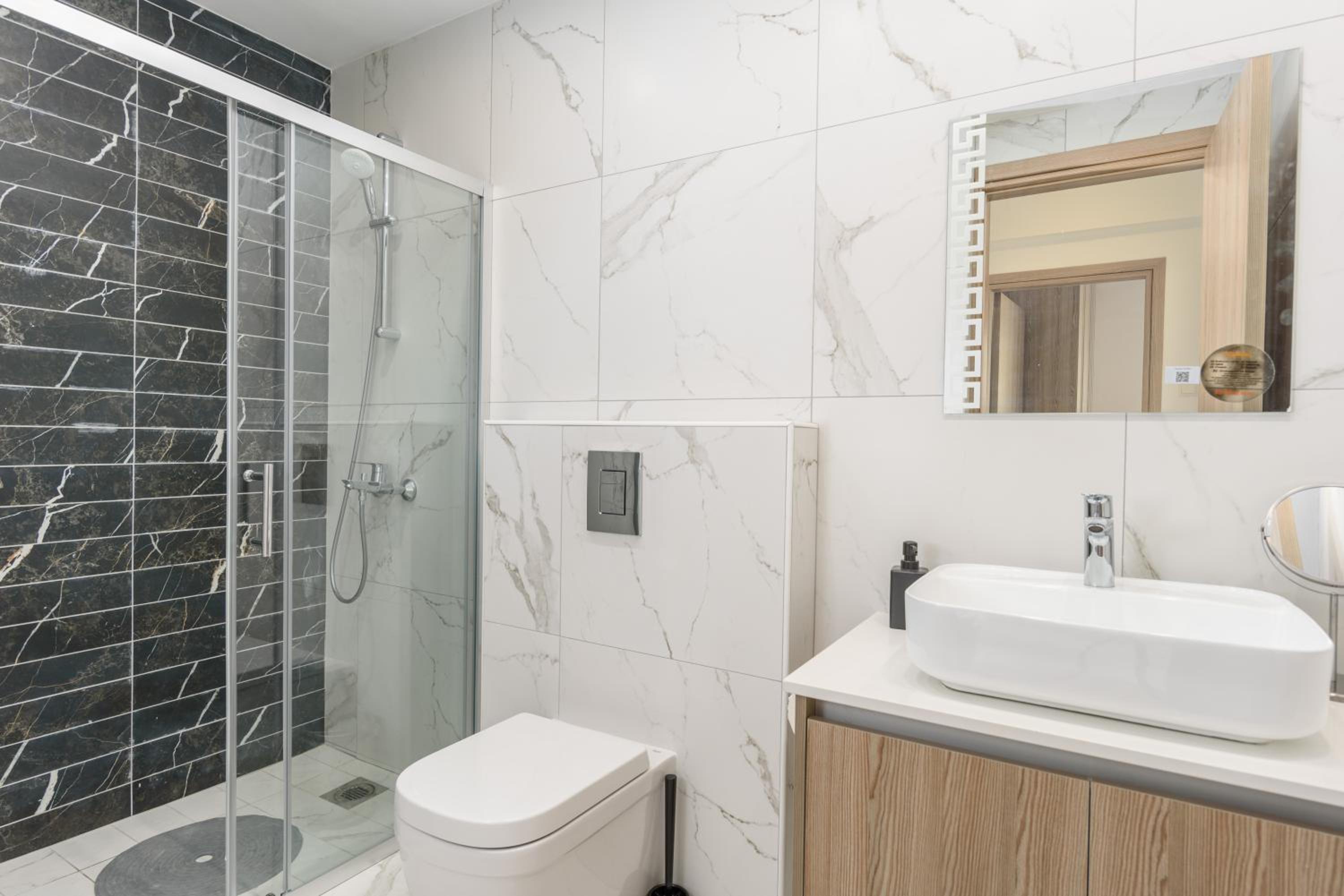 Mirage 2-BR Apartment in Larnaca