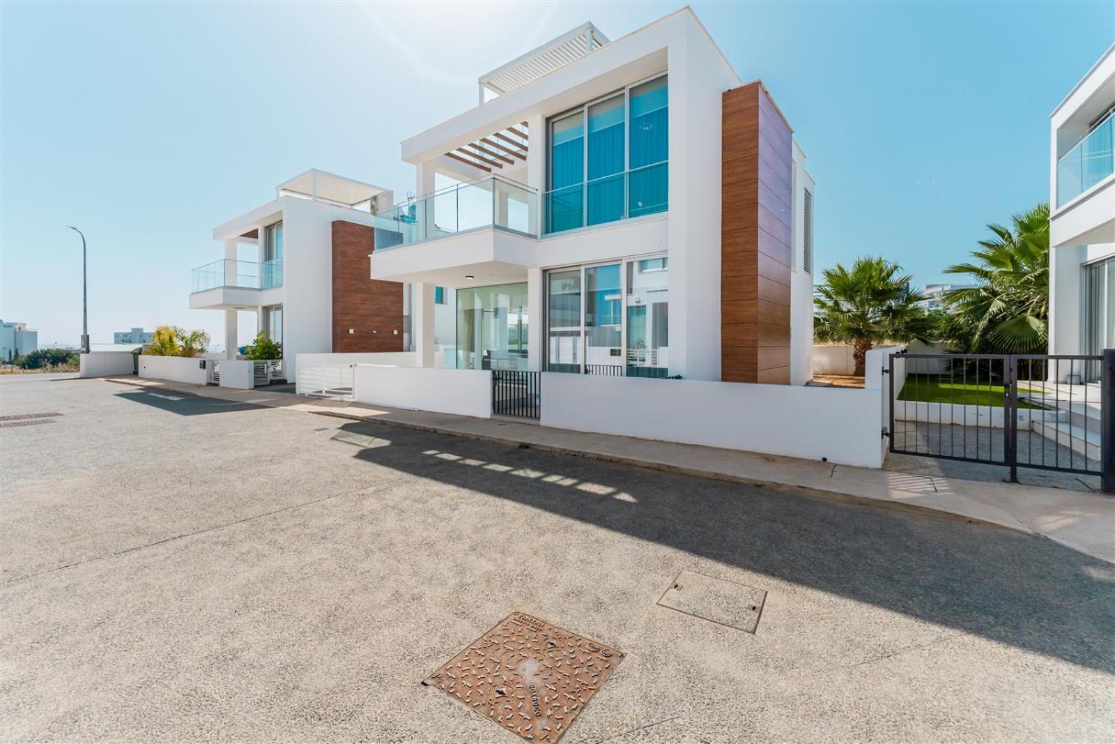 Imperial Jade V2 - Villa Semeli in Protaras