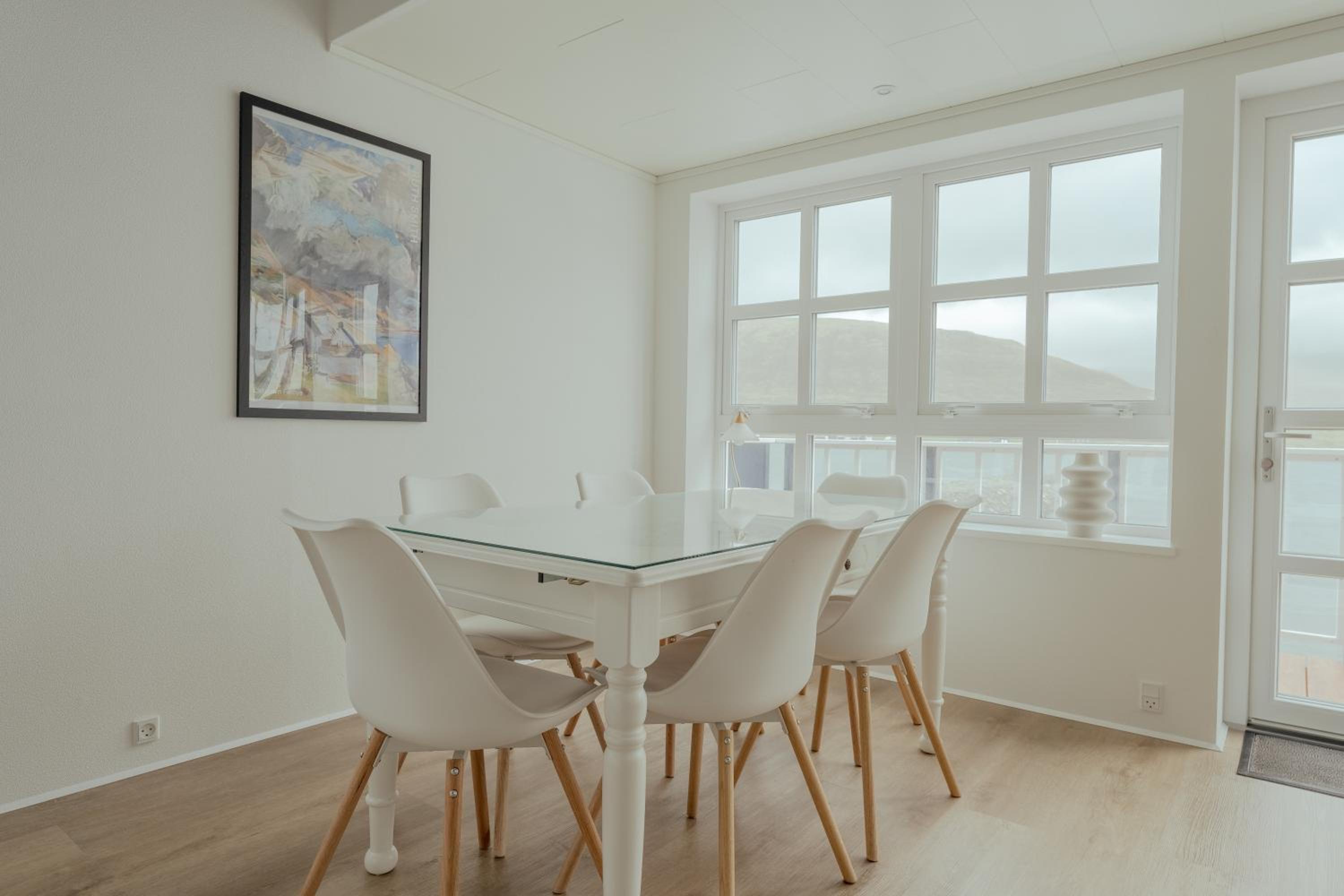 Dahlastova / Stunning Boathouse / Bay View / 3BR view 4