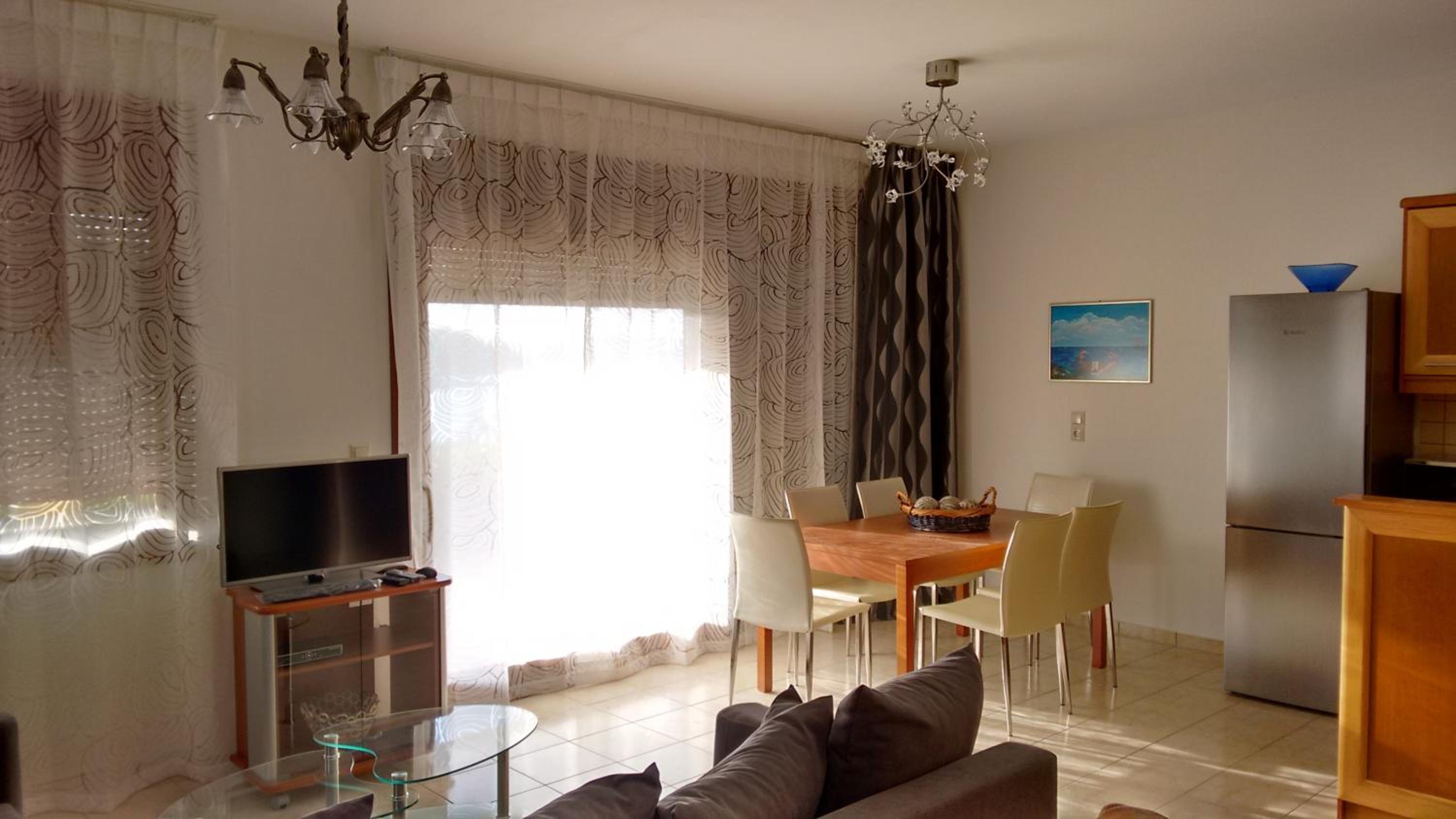 Tholos Bay Suites
