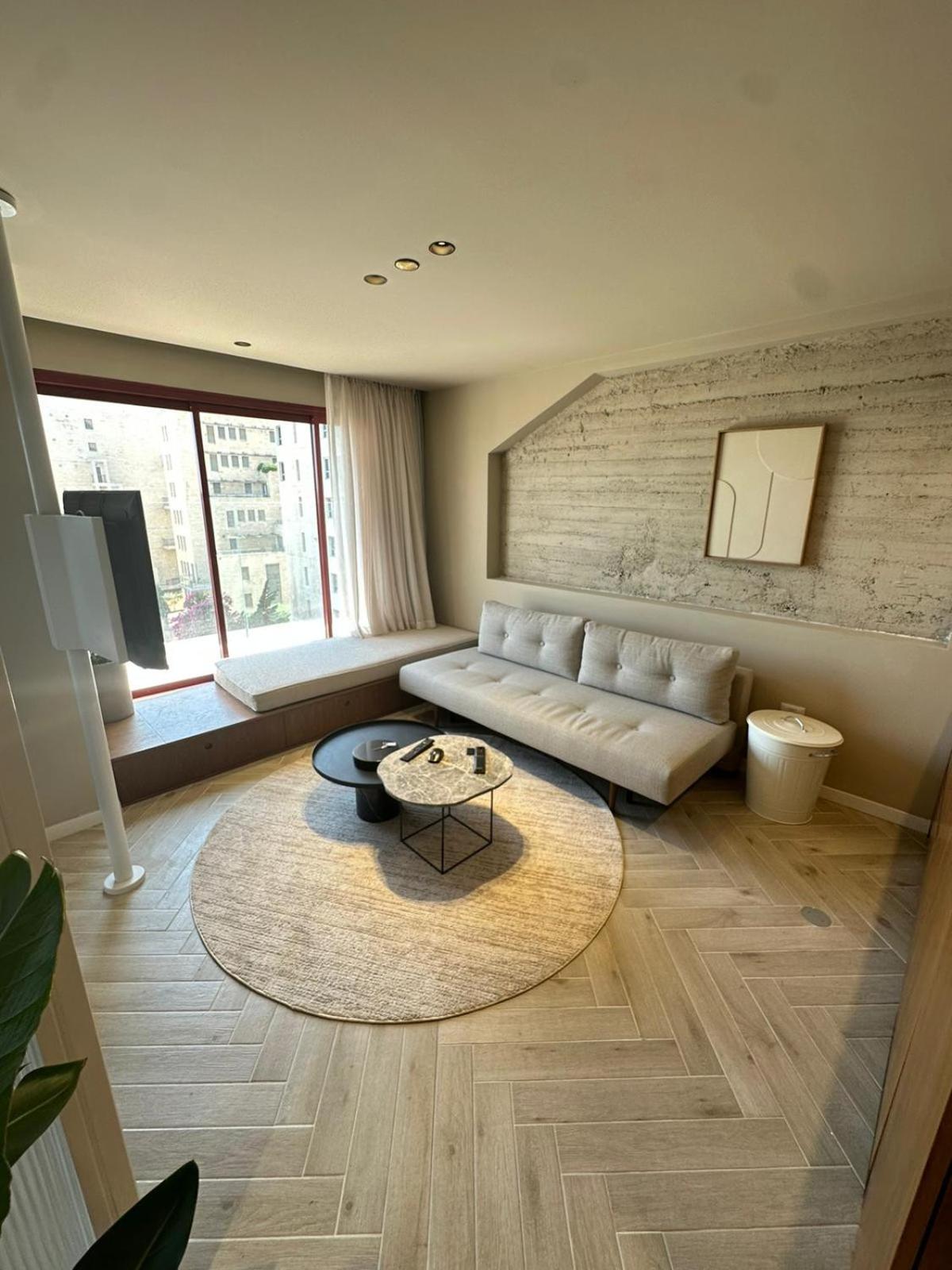 GoodHouse 404 - Beautiful 1 Bdr near Ben Yehuda Street view 3
