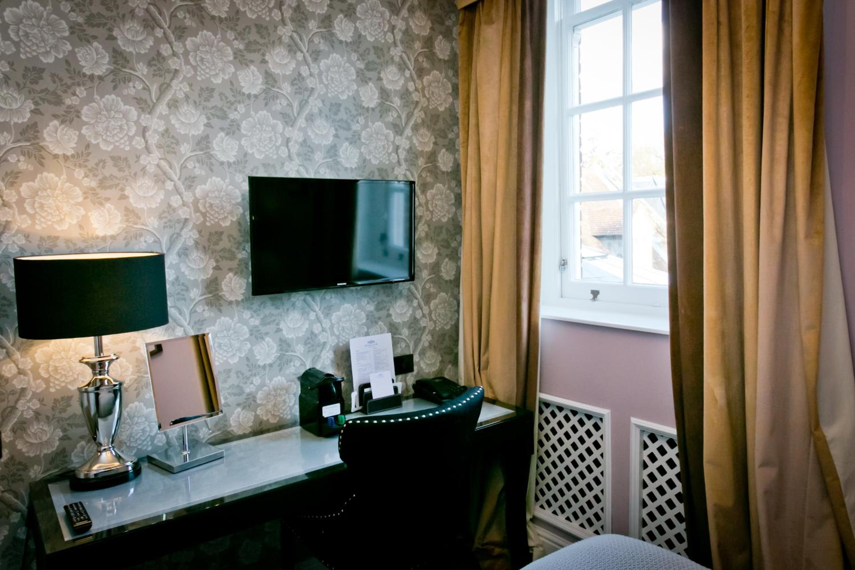 Hook Vacations - Warbrook House Heritage Hotel - Property Image 11