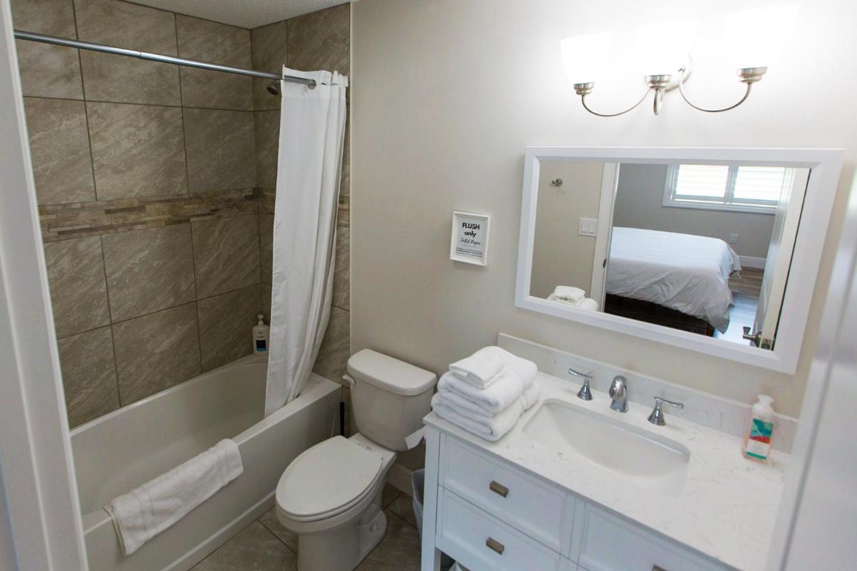 New Construction - Pristine Home - Great Location view 5