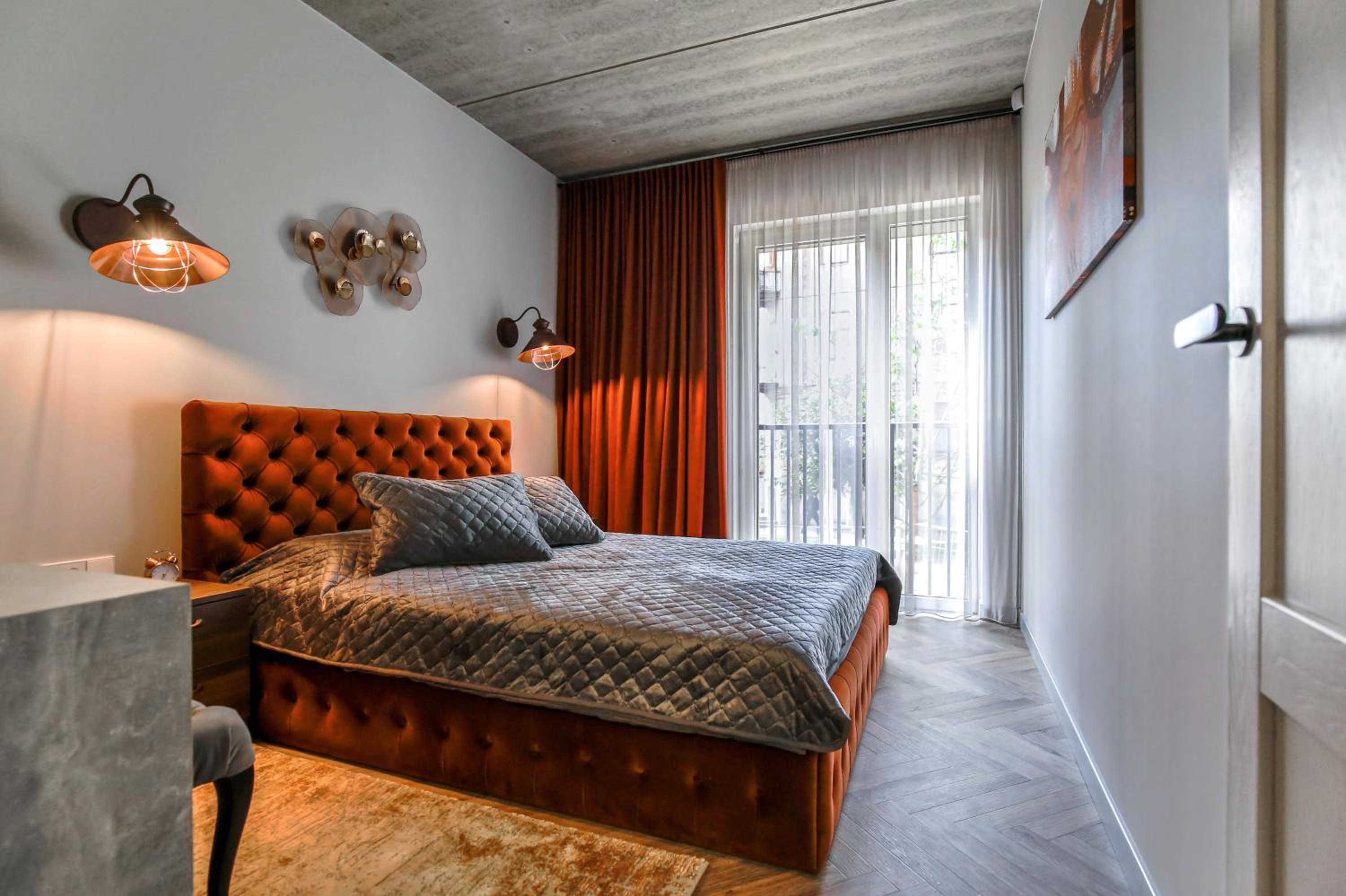 Nicely Designed NEW Apt w- Free Garage Parking & Self Check-in I cohost view 4