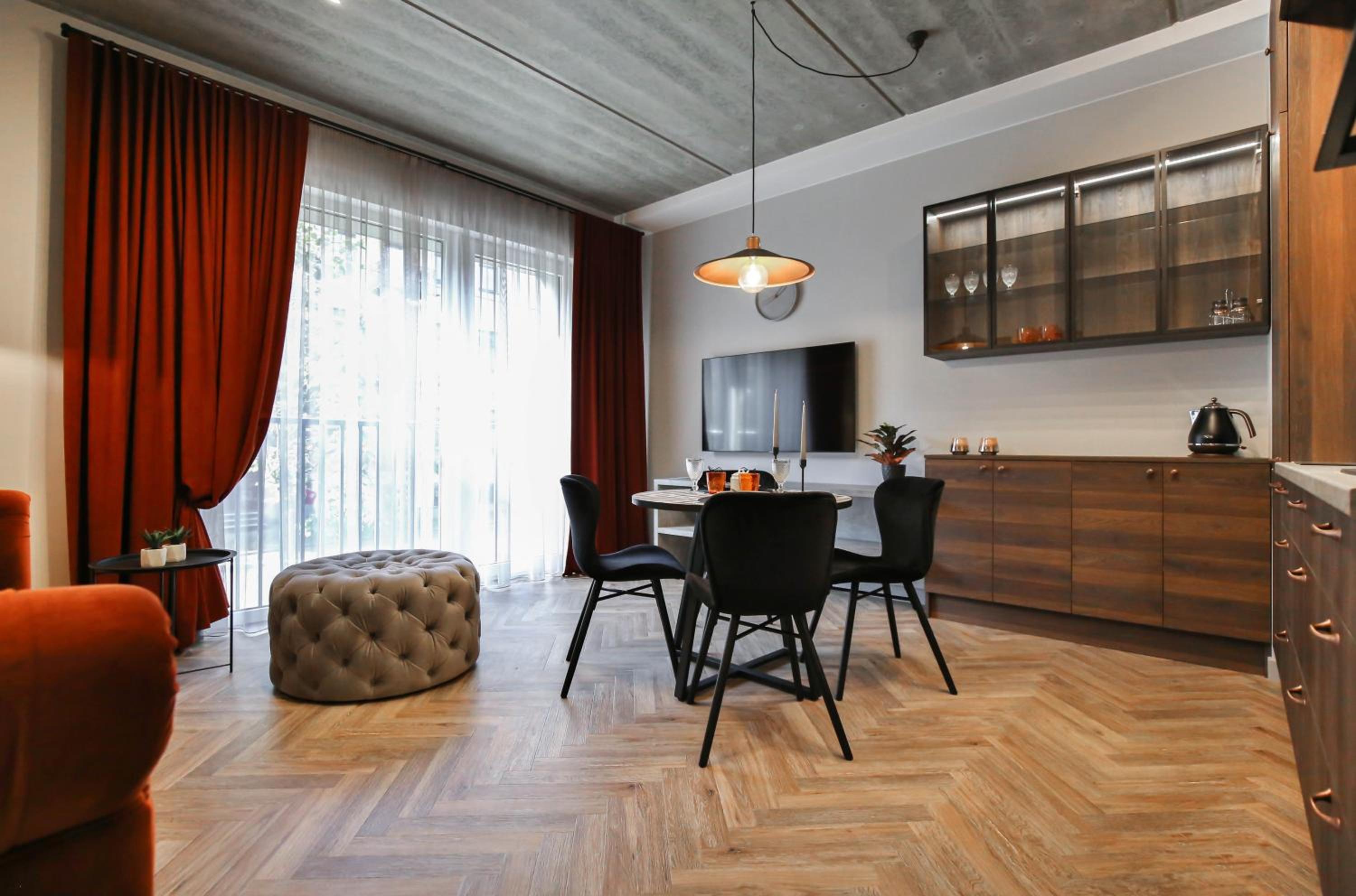 Nicely Designed NEW Apt w- Free Garage Parking & Self Check-in I cohost view 2
