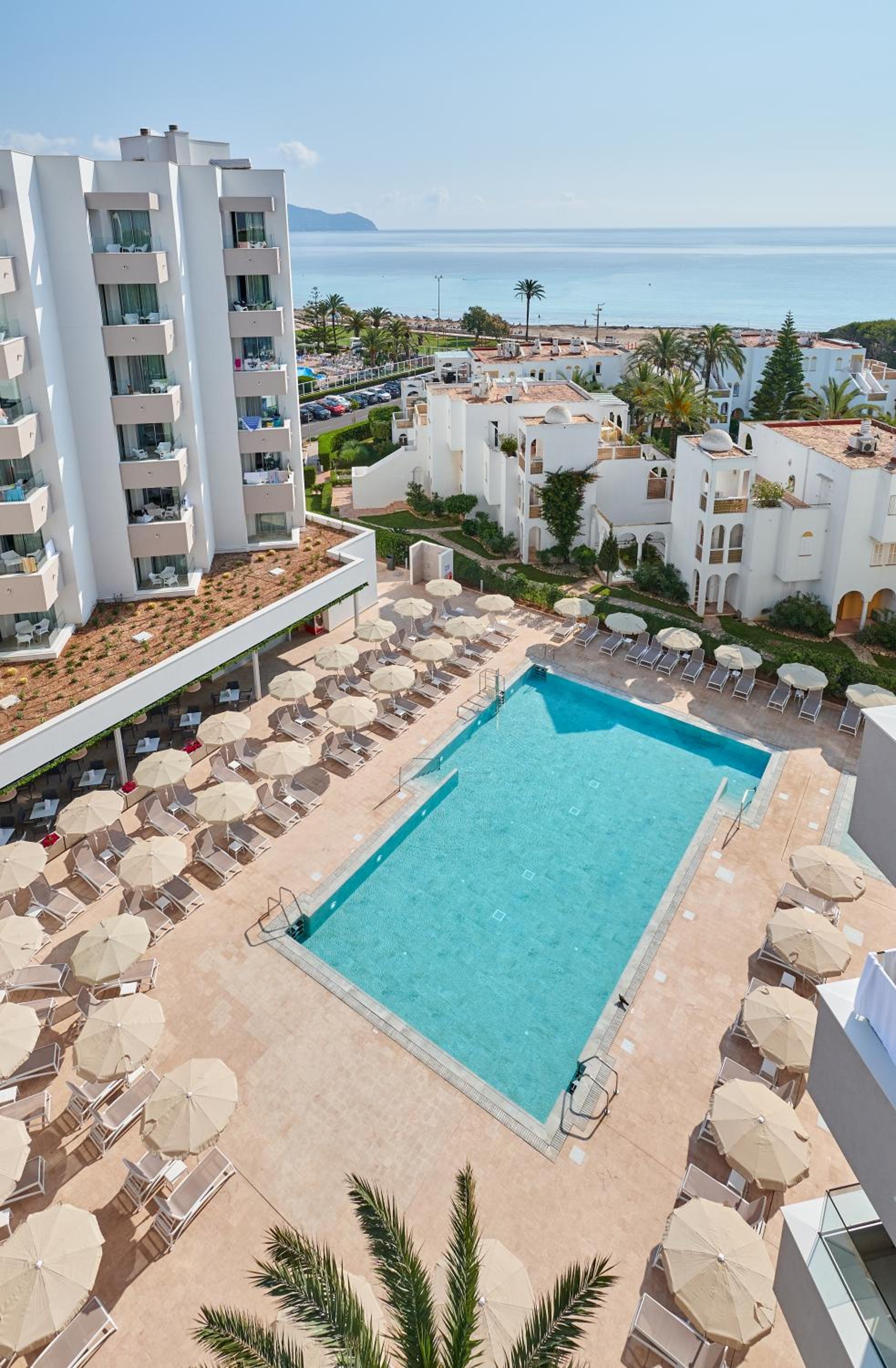 Hipotels Bahía Grande Aparthotel