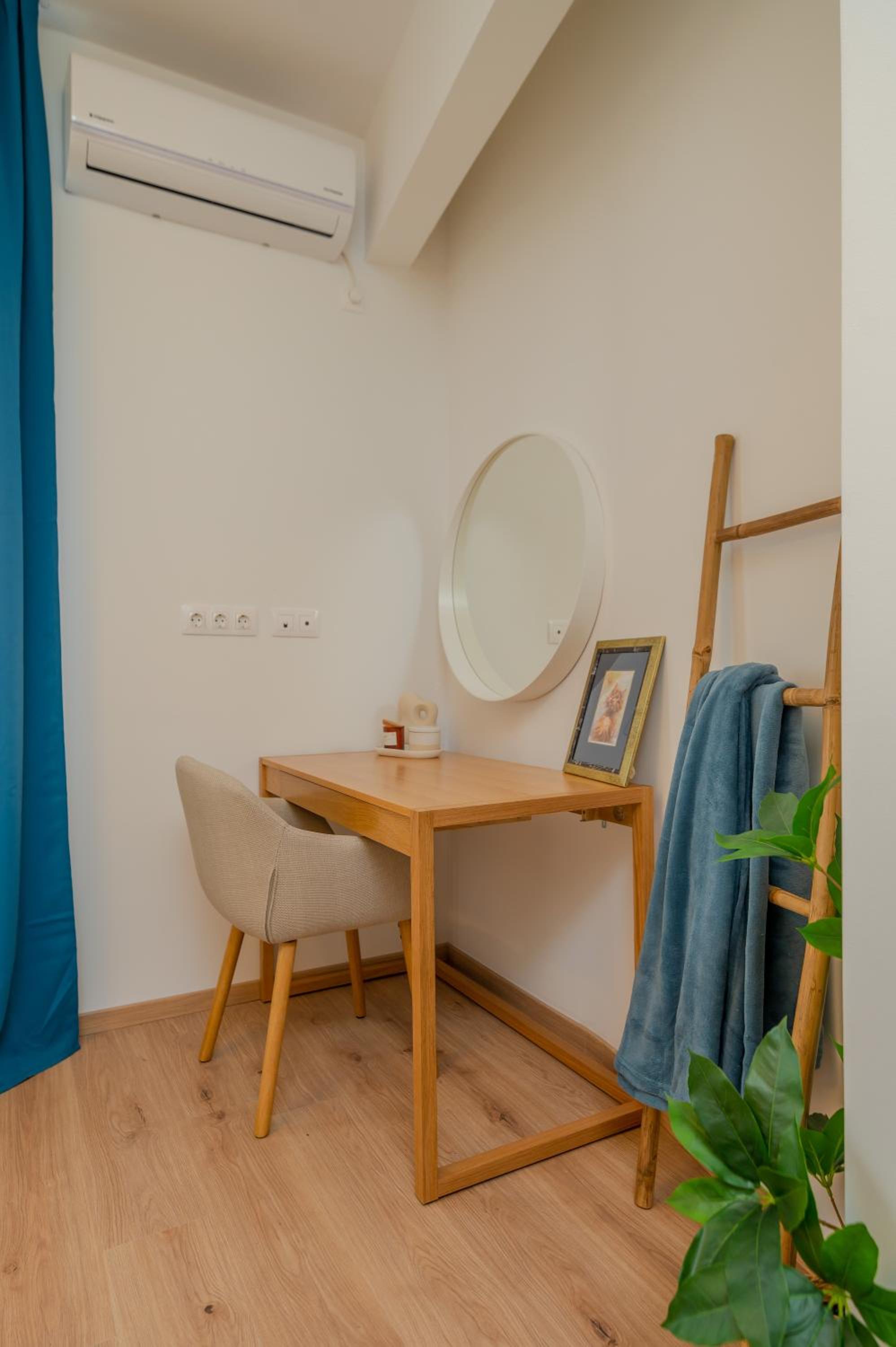 Bright Urban Retreat: Central Sofia 1 BD Apartment