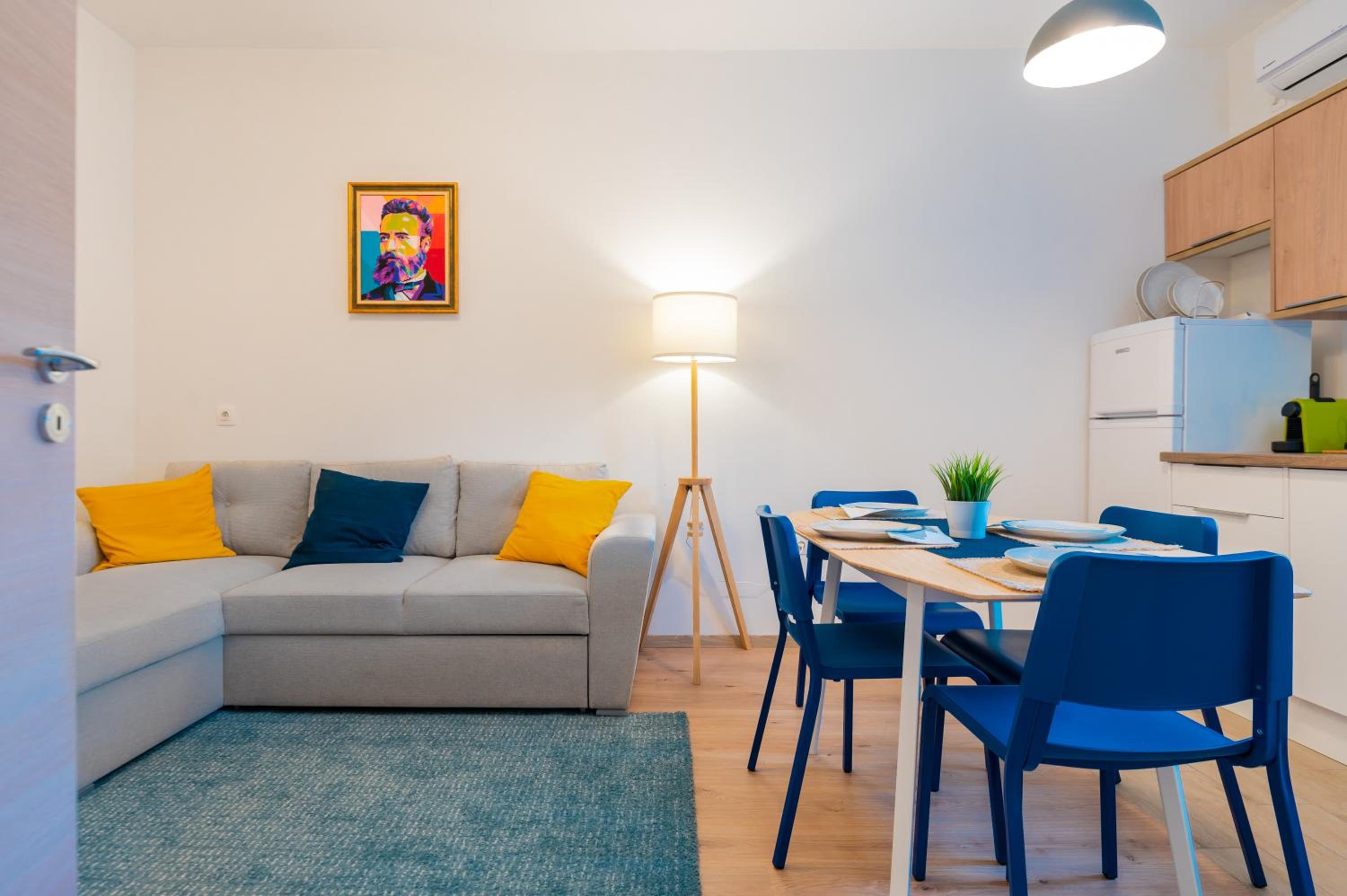 Bright Urban Retreat: Central Sofia 1 BD Apartment