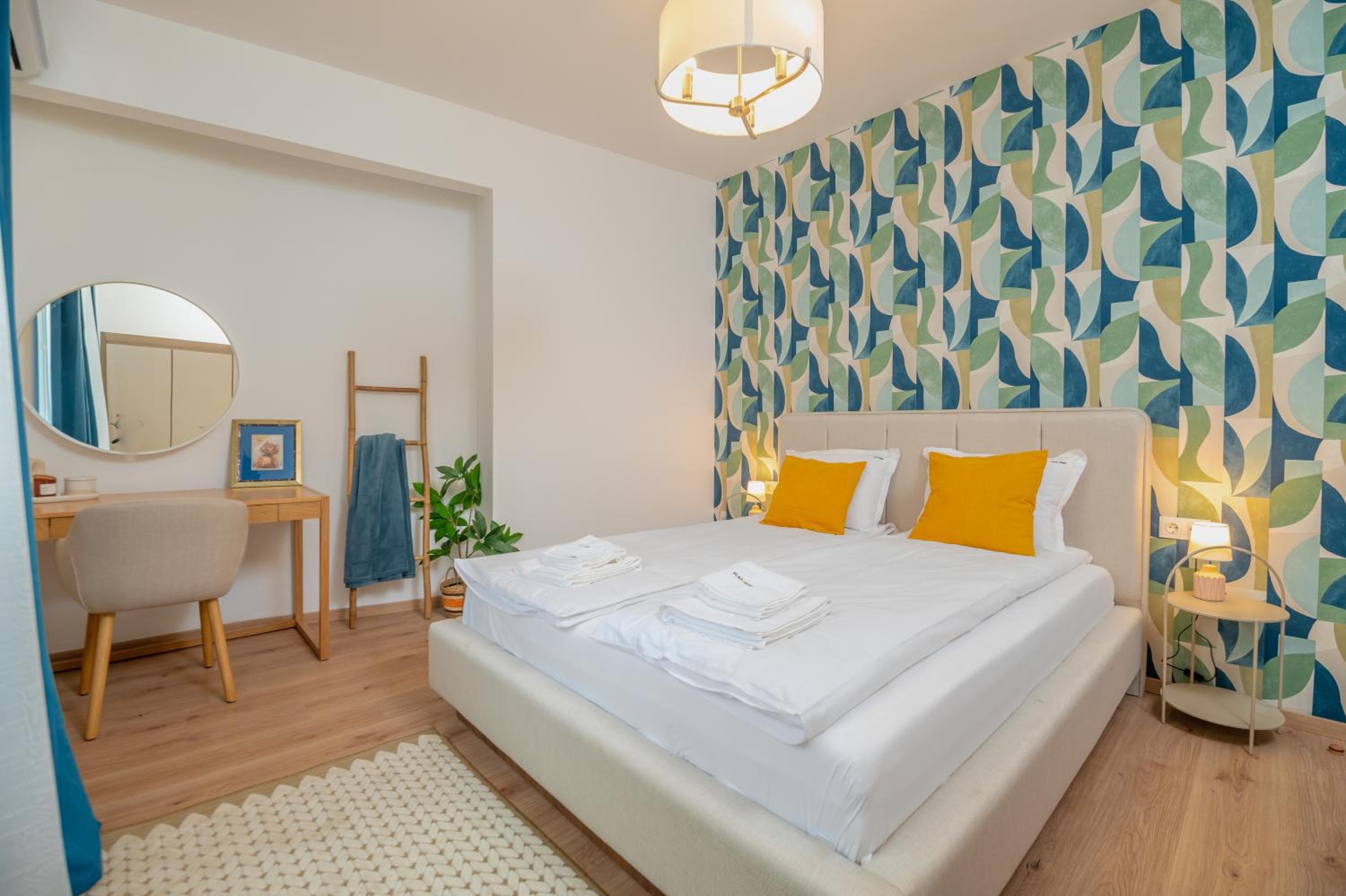 Bright Urban Retreat: Central Sofia 1 BD Apartment