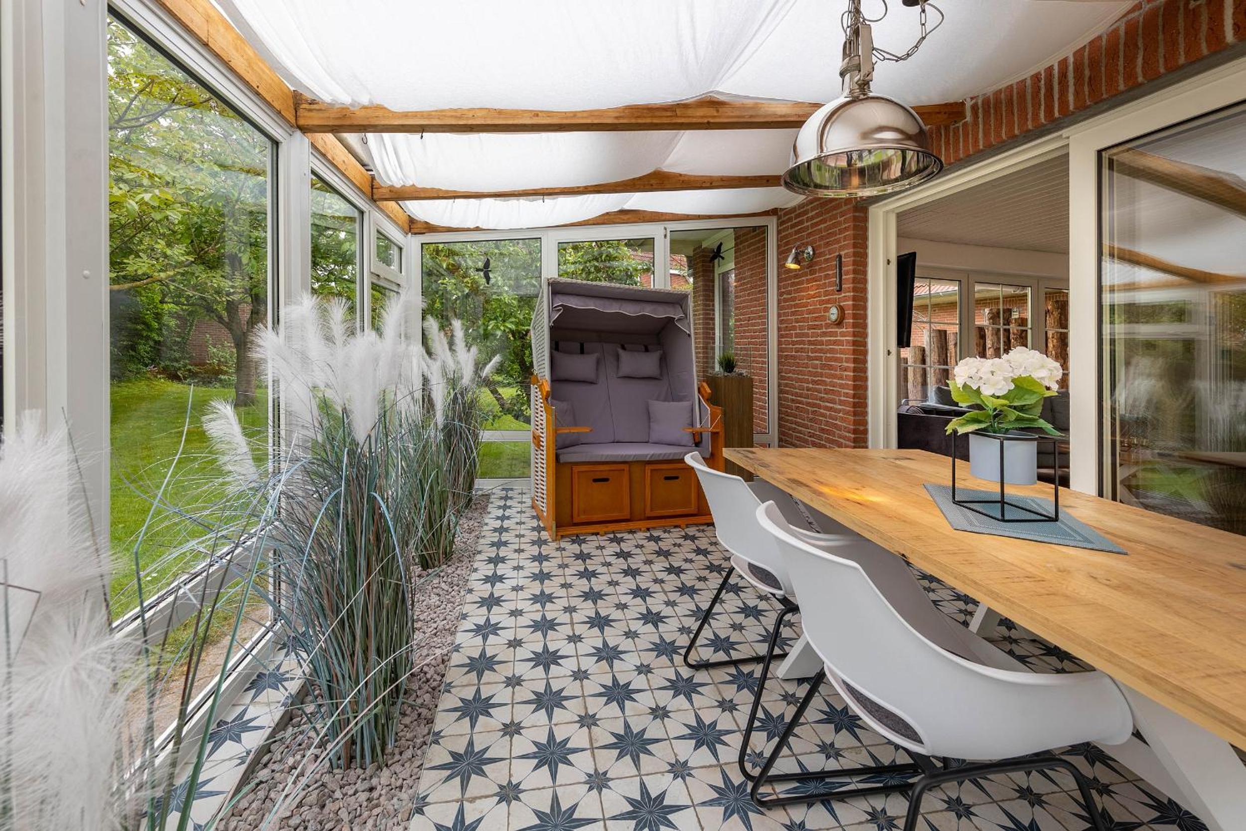 Boutique 54° Nord view 2