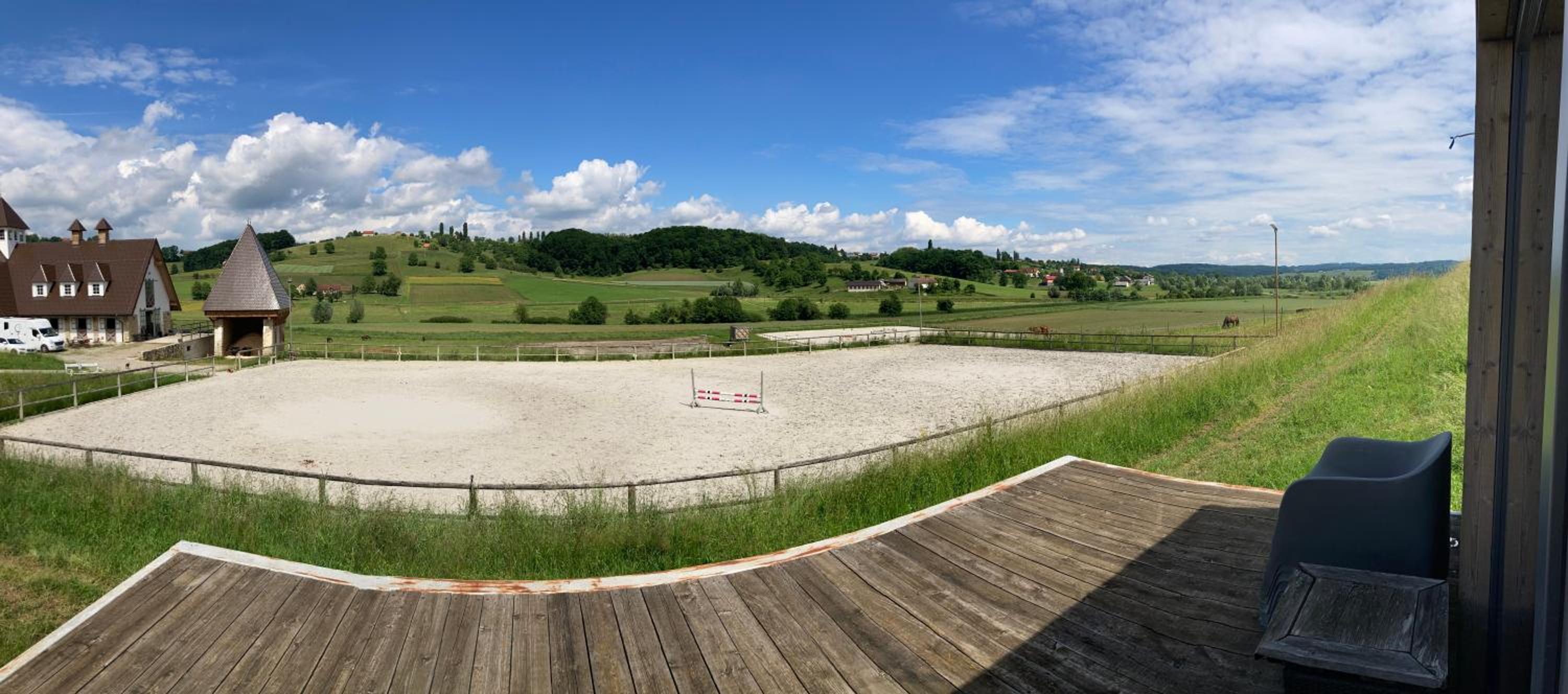 Apartma Hisa konj view 2